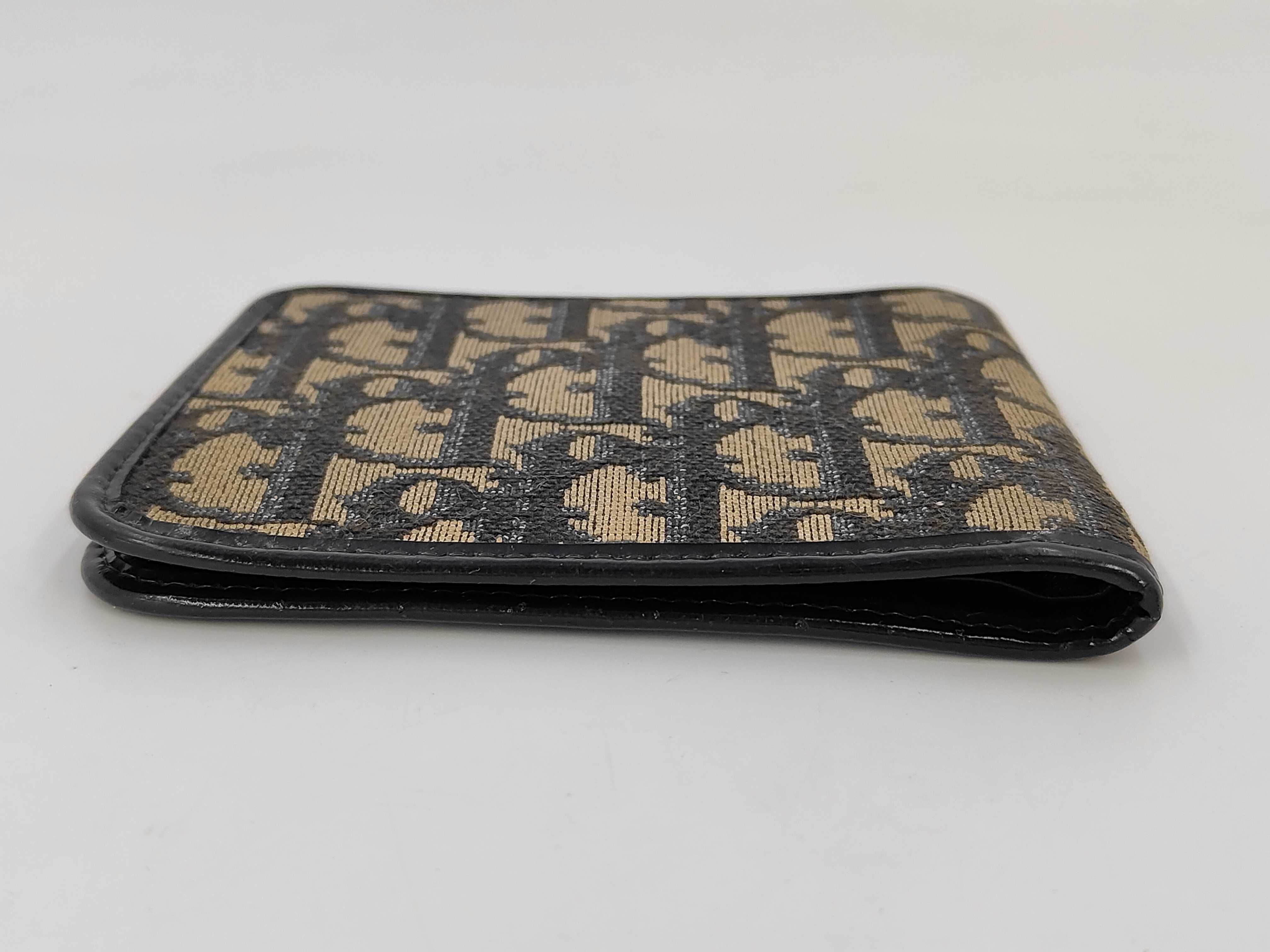 wallet — view 6