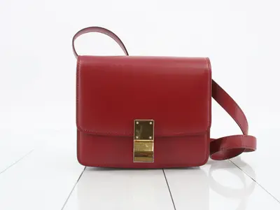 Classic Box Leather Shoulder Bag