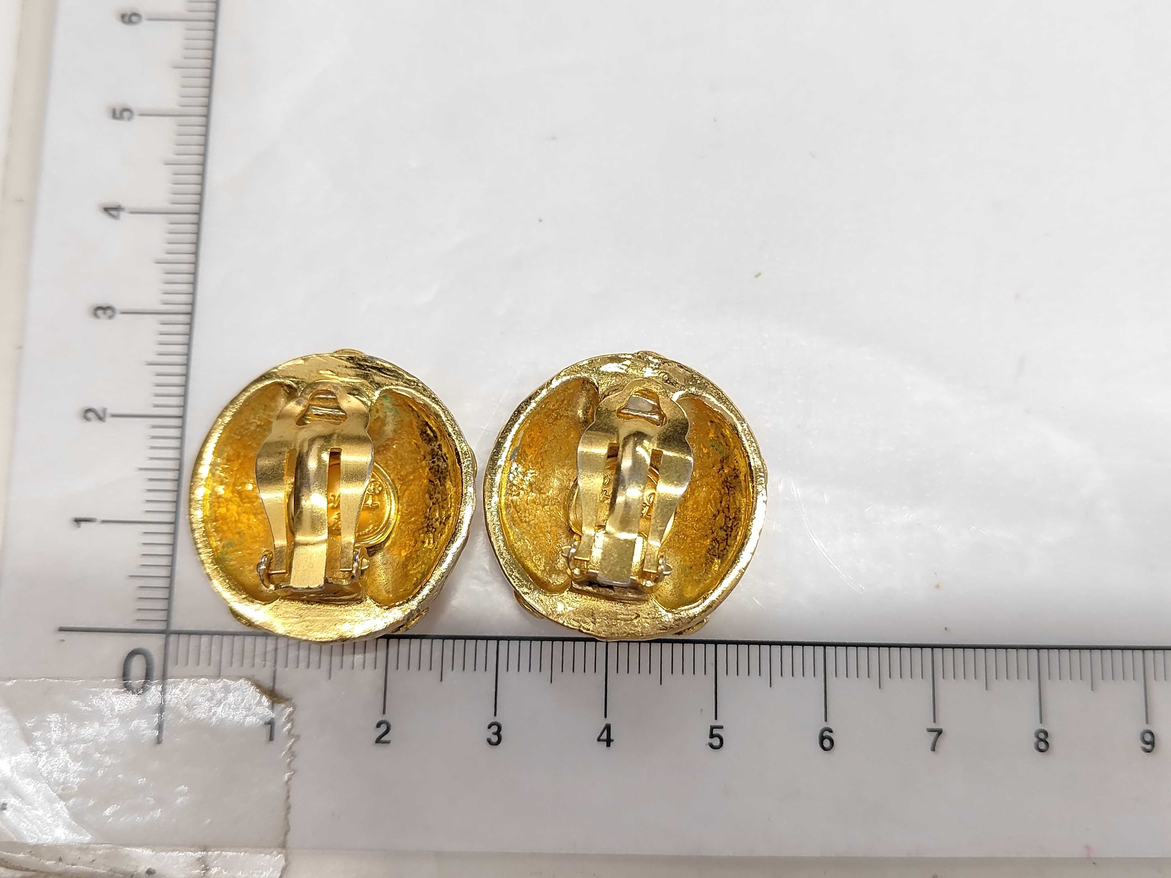 earrings, flower design, gold earrings — view 6