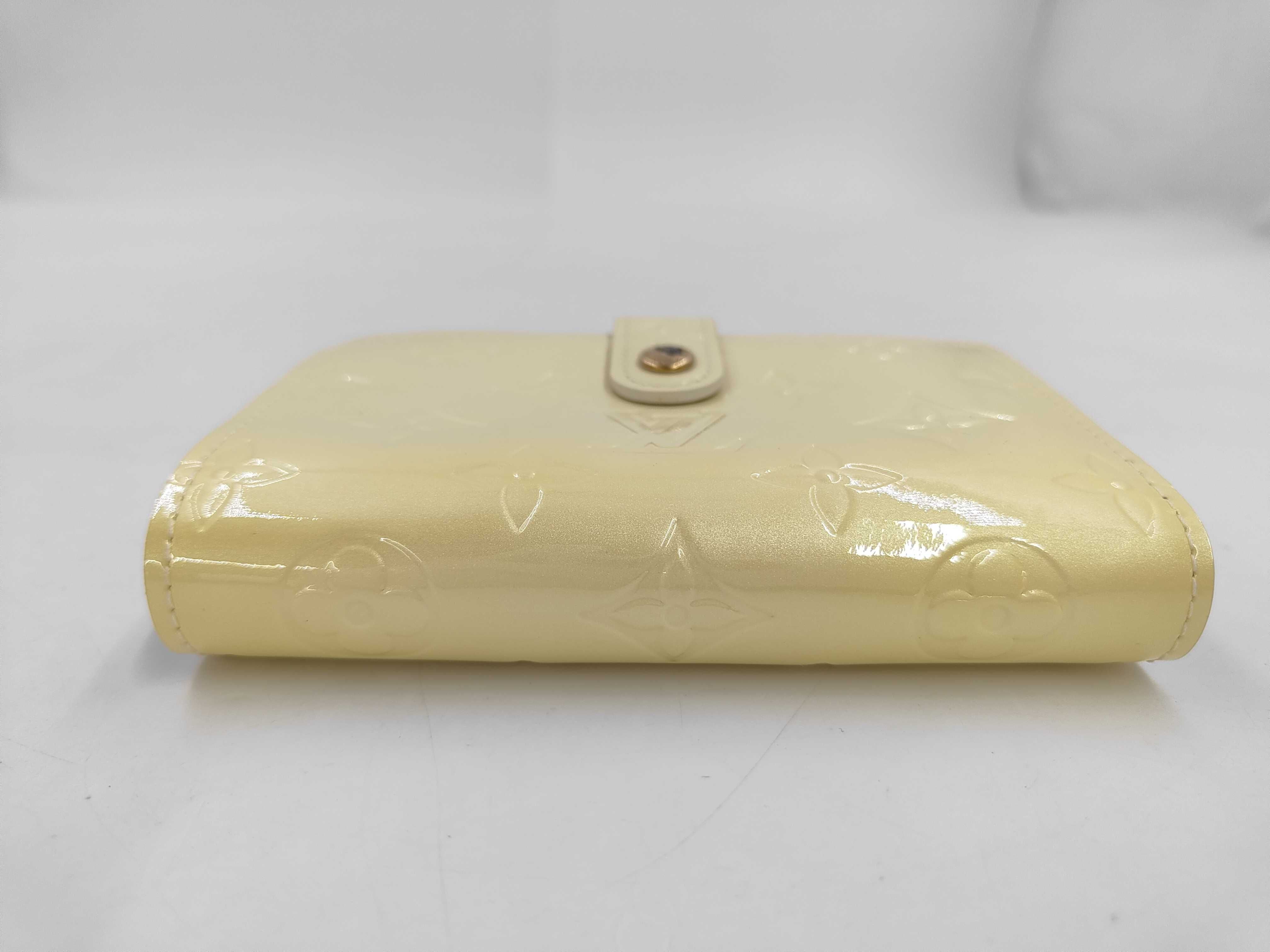 Folding Wallet / Enamel Wallet — view 3