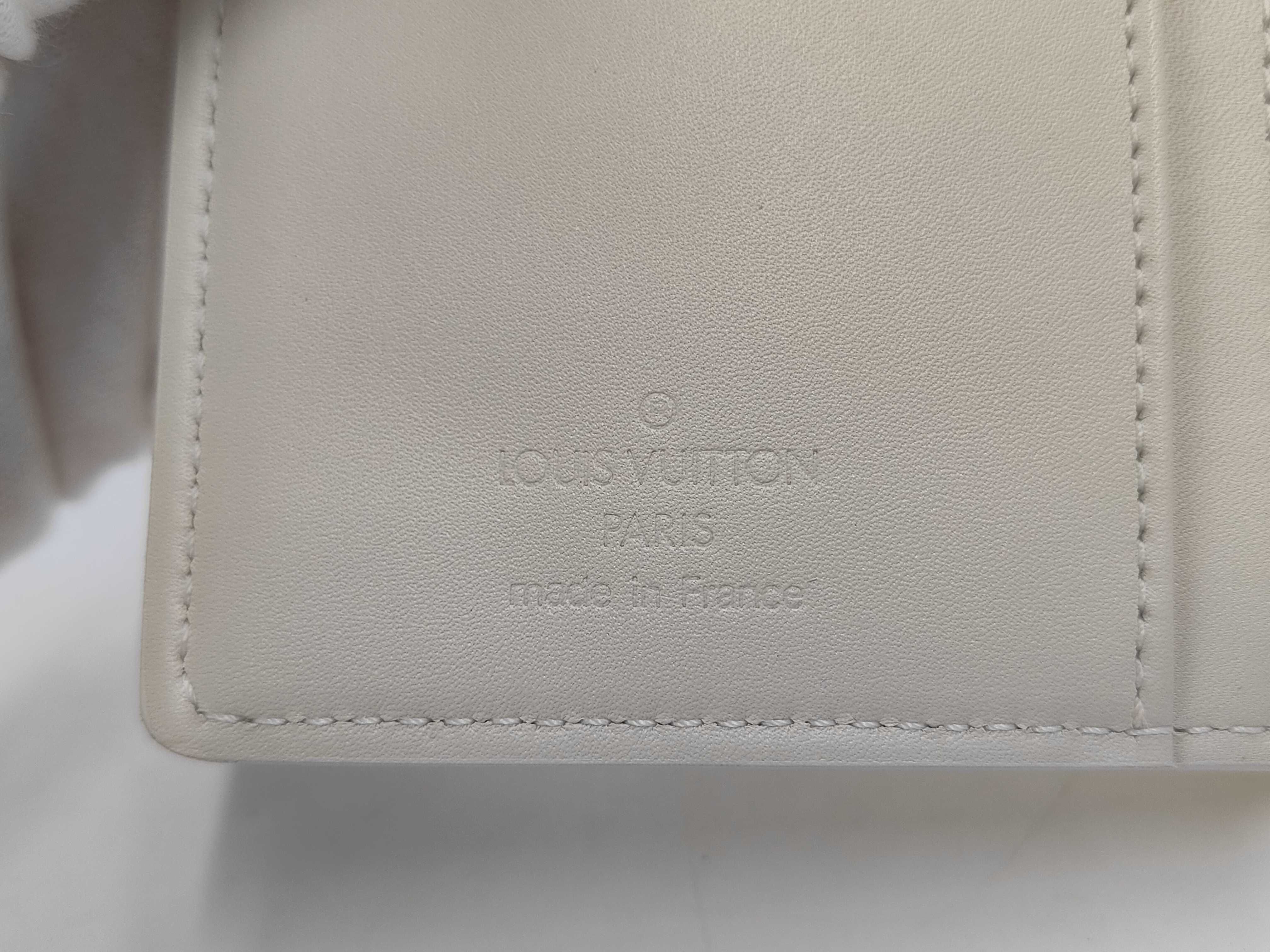 Folding Wallet / Enamel Wallet — view 10
