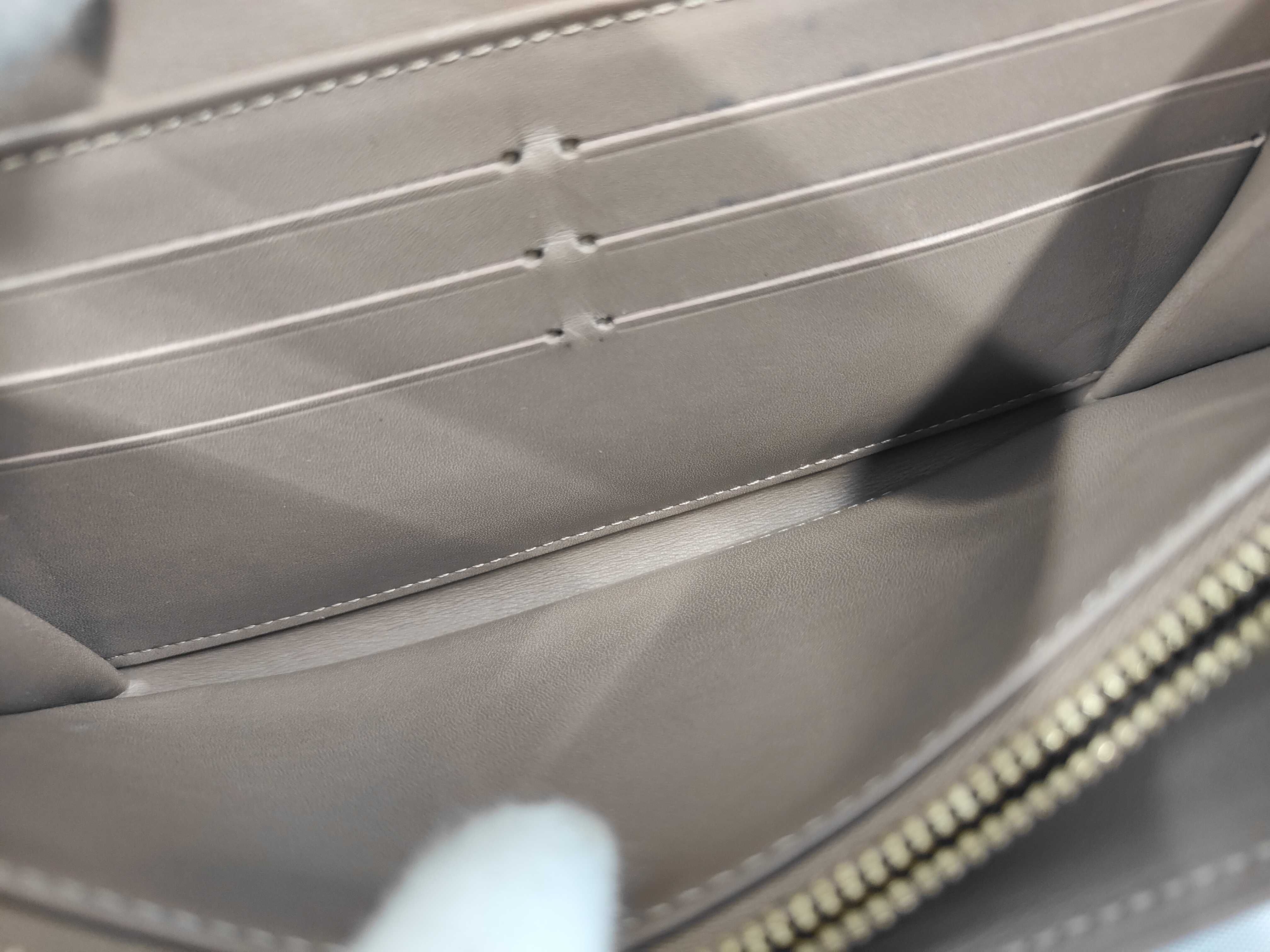 LV Long Wallet Gold Wallet — view 10