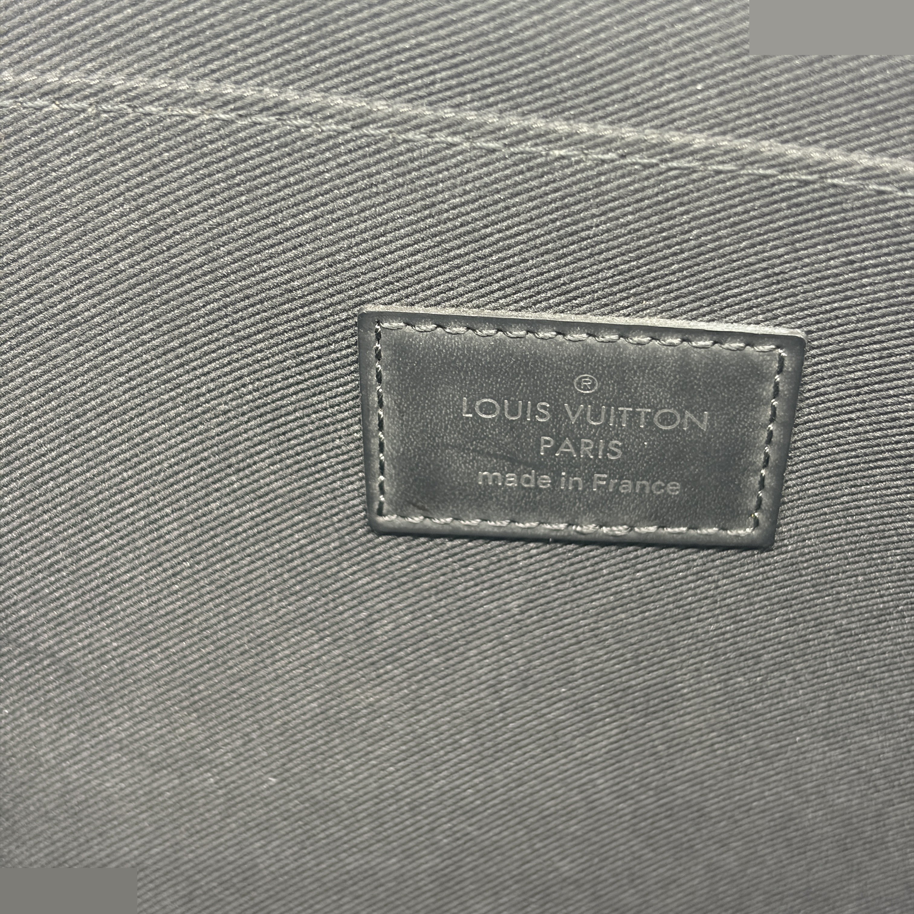 Damier Graphite Pochette Jour GM Clutch Bag — view 10