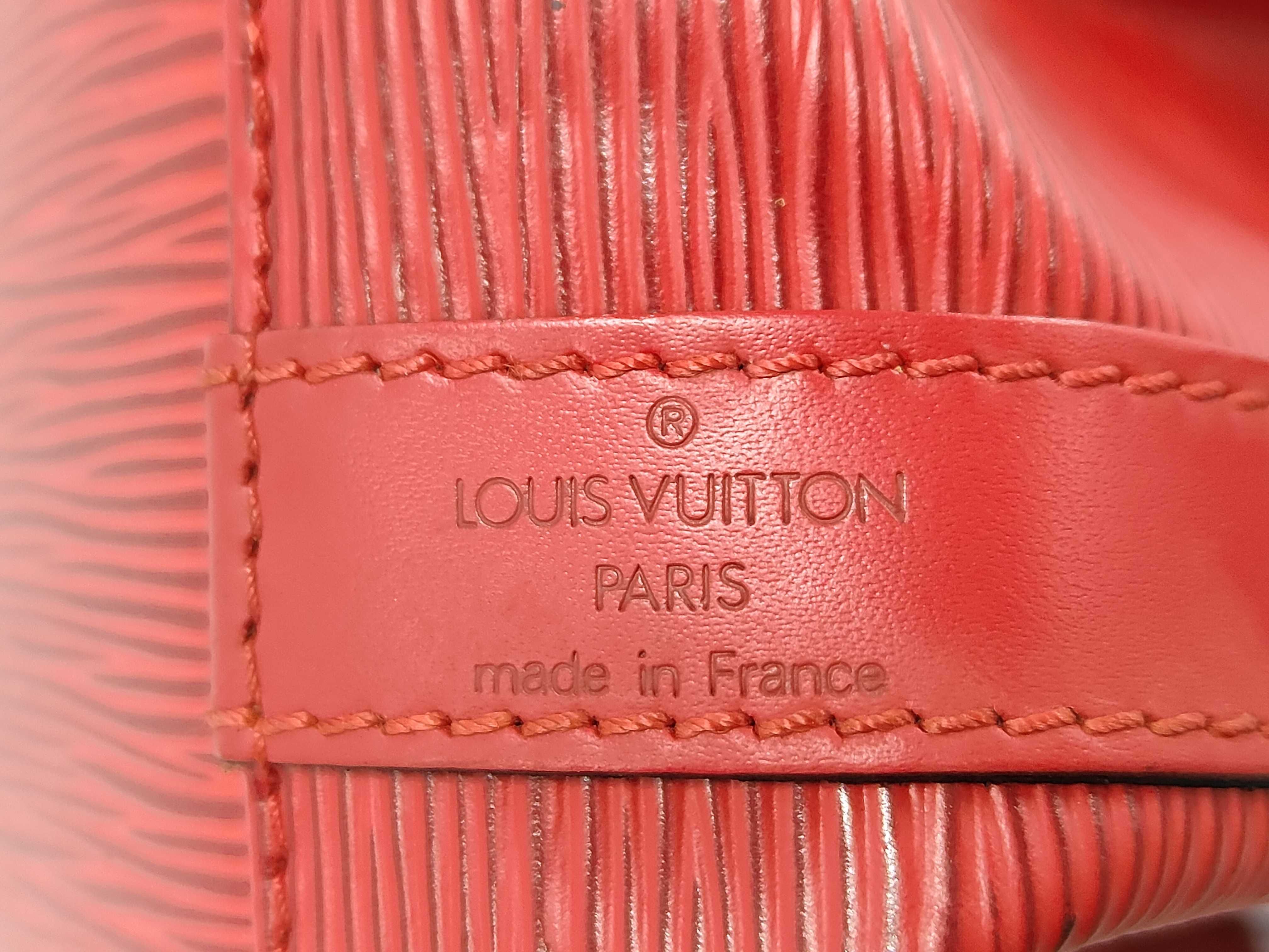 M44107 Petit Noé Calfskin RED GOLD Epi AR0956 Shoulder Bag — view 9