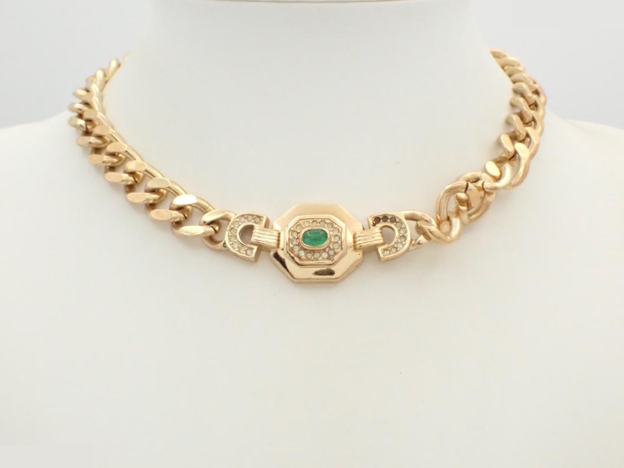 Other line: Precious metals, necklaces, pendants, neck circumference approximately 41 cm. — view 3