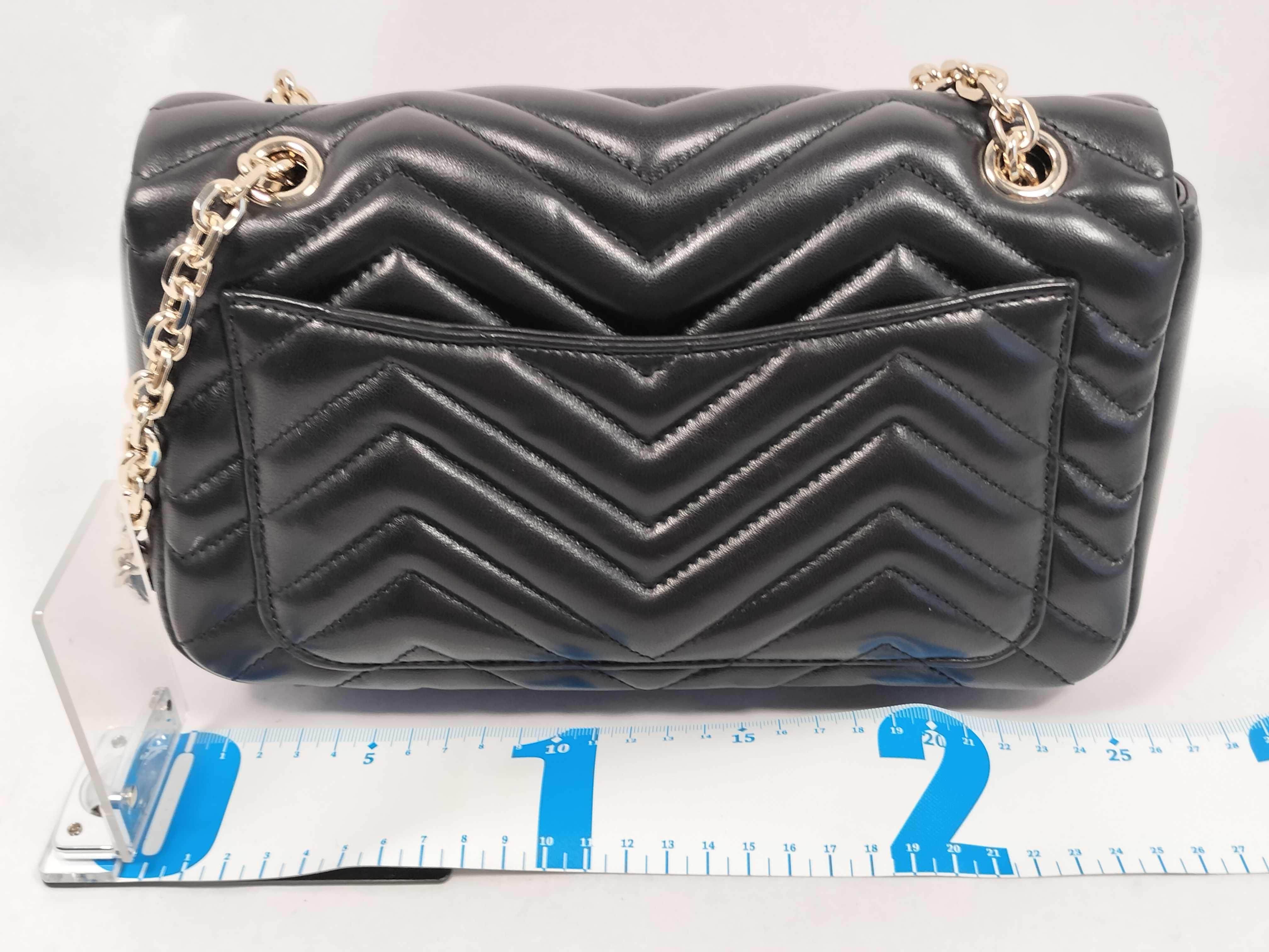 GG Marmont Shoulder Bag — view 2