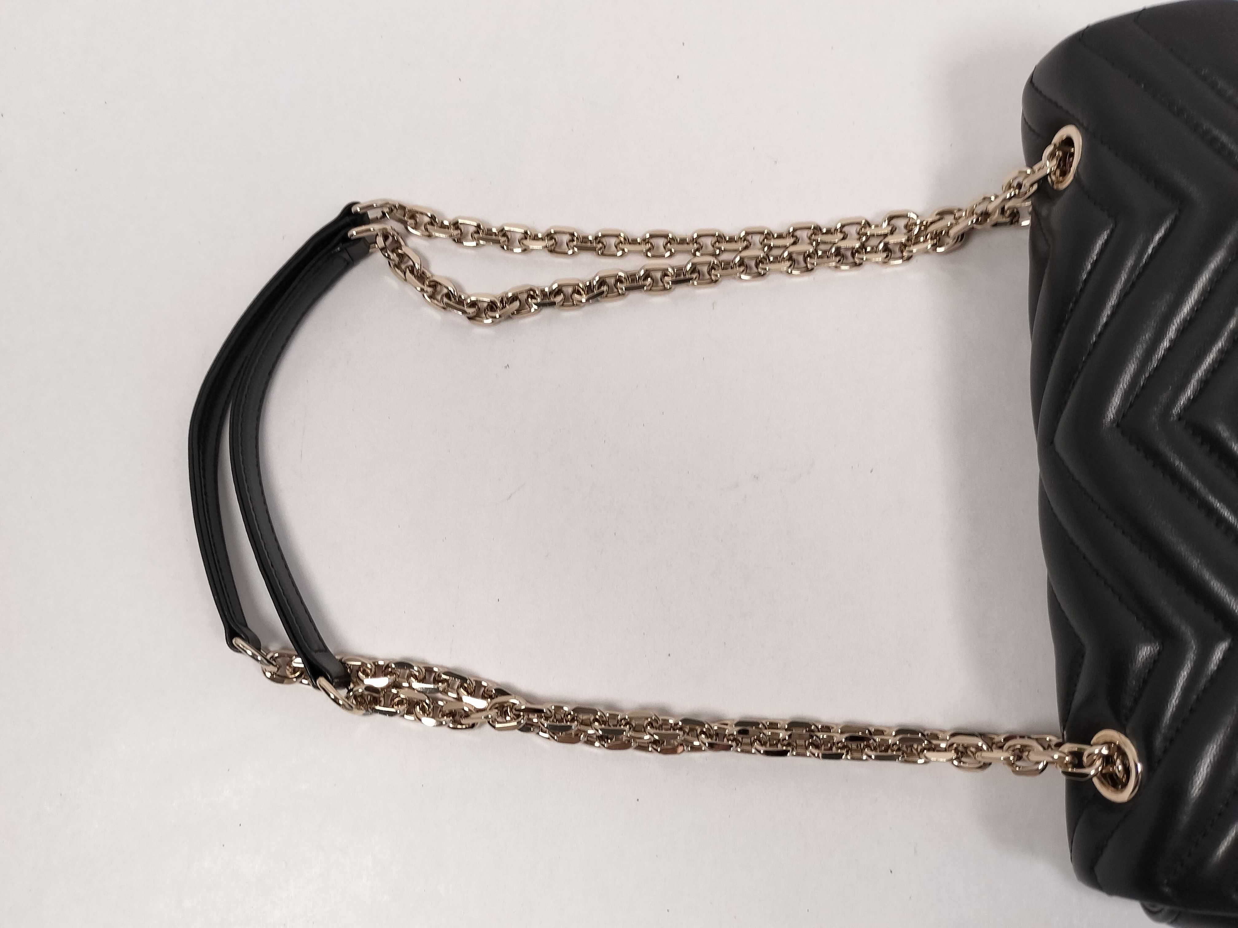 GG Marmont Shoulder Bag — view 3