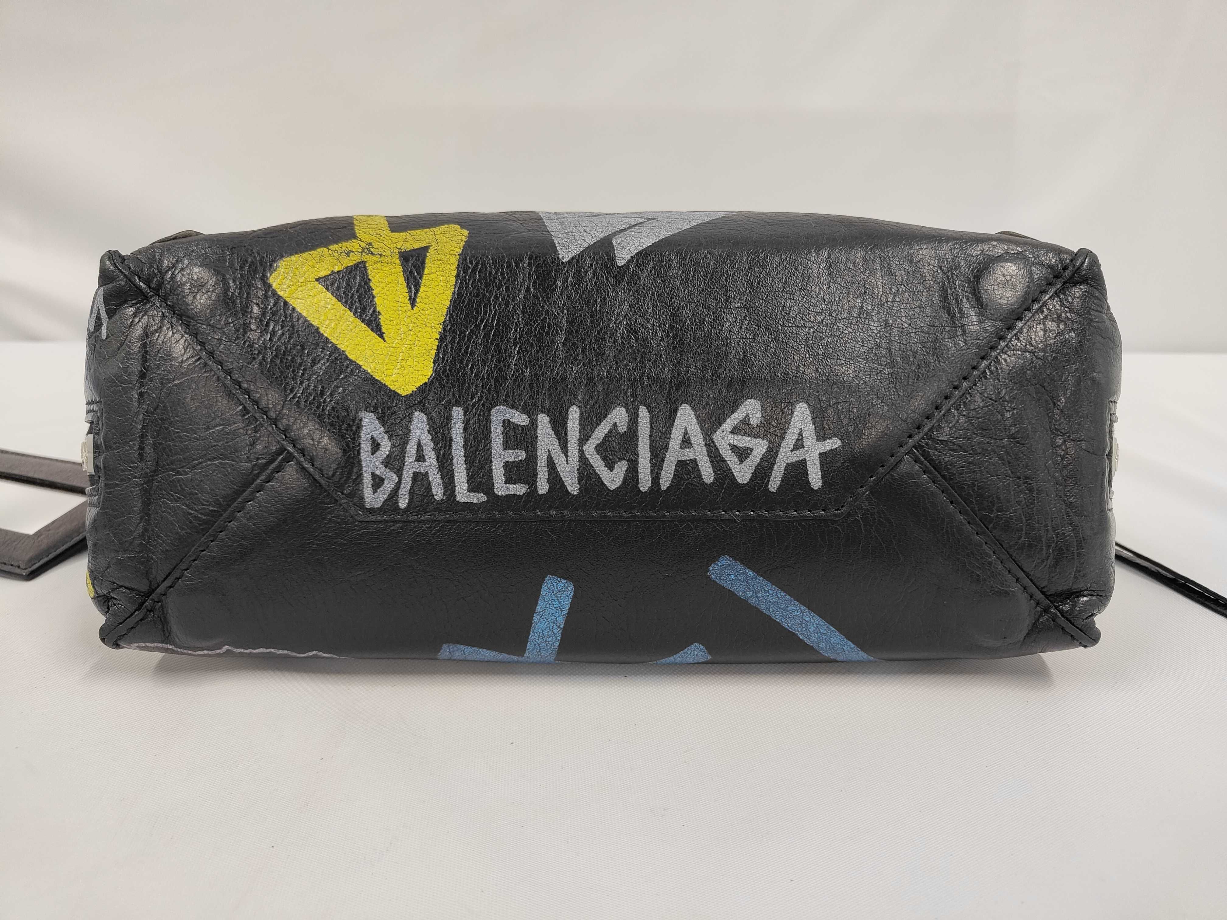 Paper A6 Graffiti Handbag — view 3