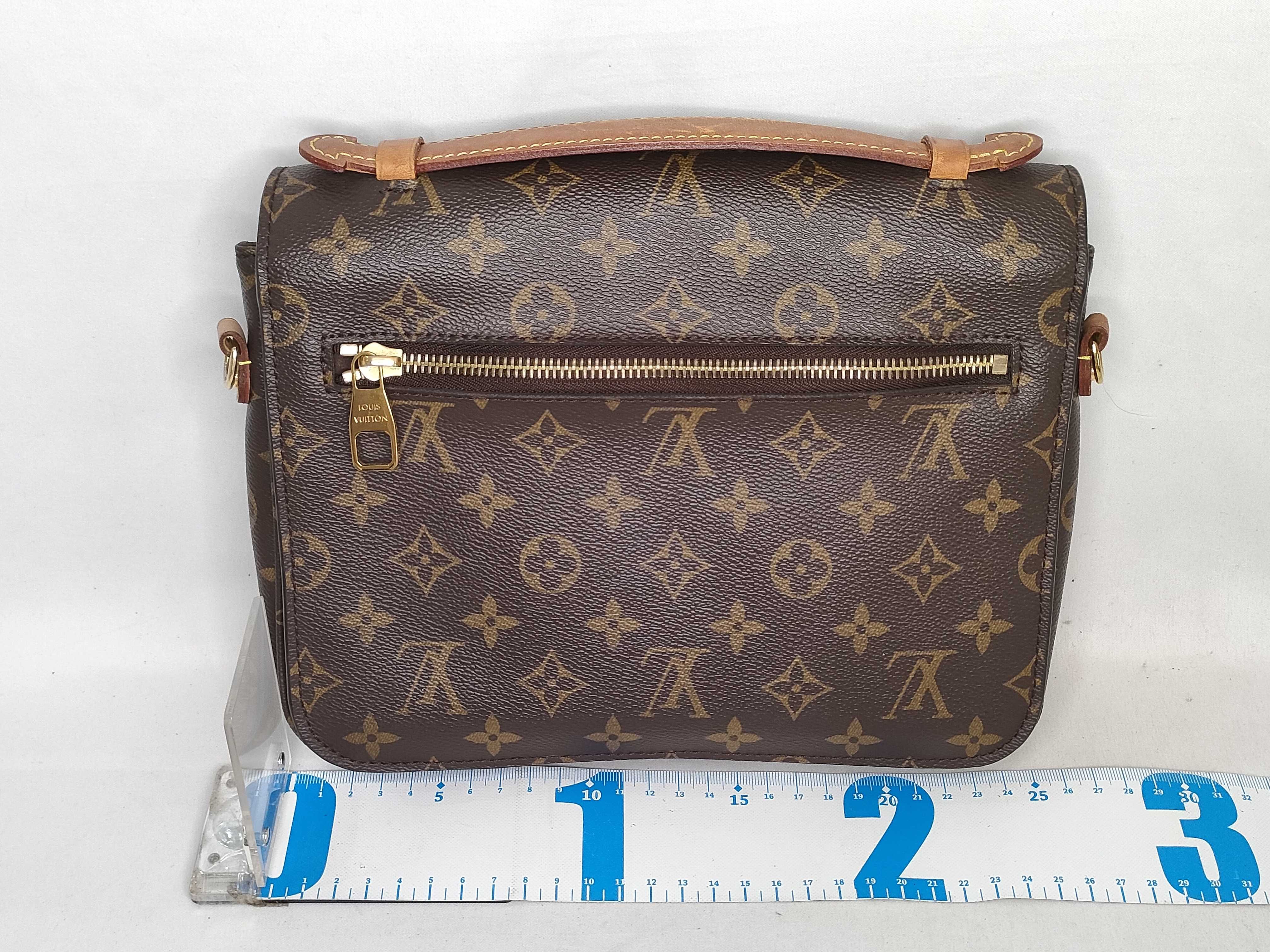 Monogram LV Monogram Messenger Handbag — view 2