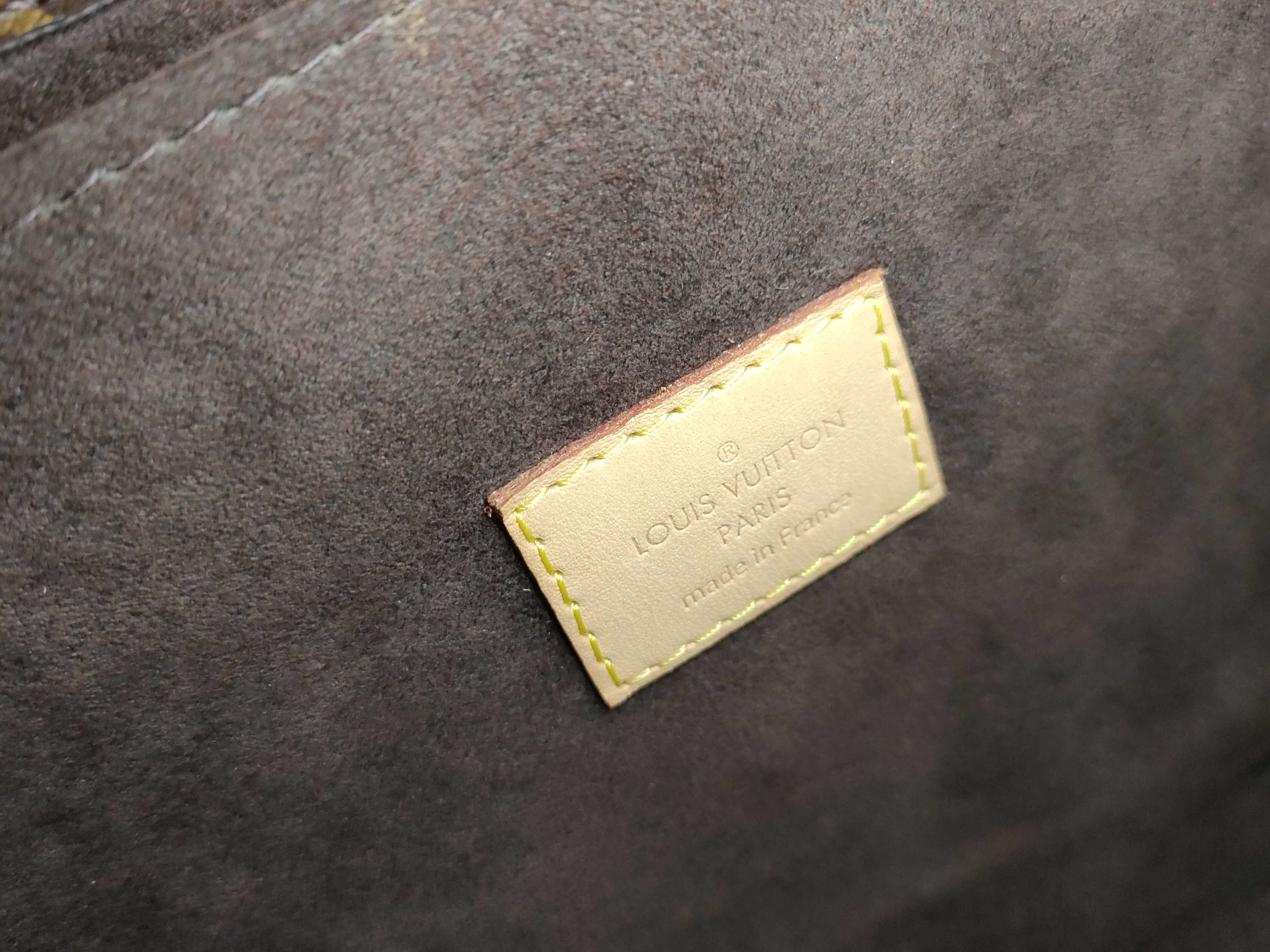 Monogram LV Monogram Messenger Handbag — view 12