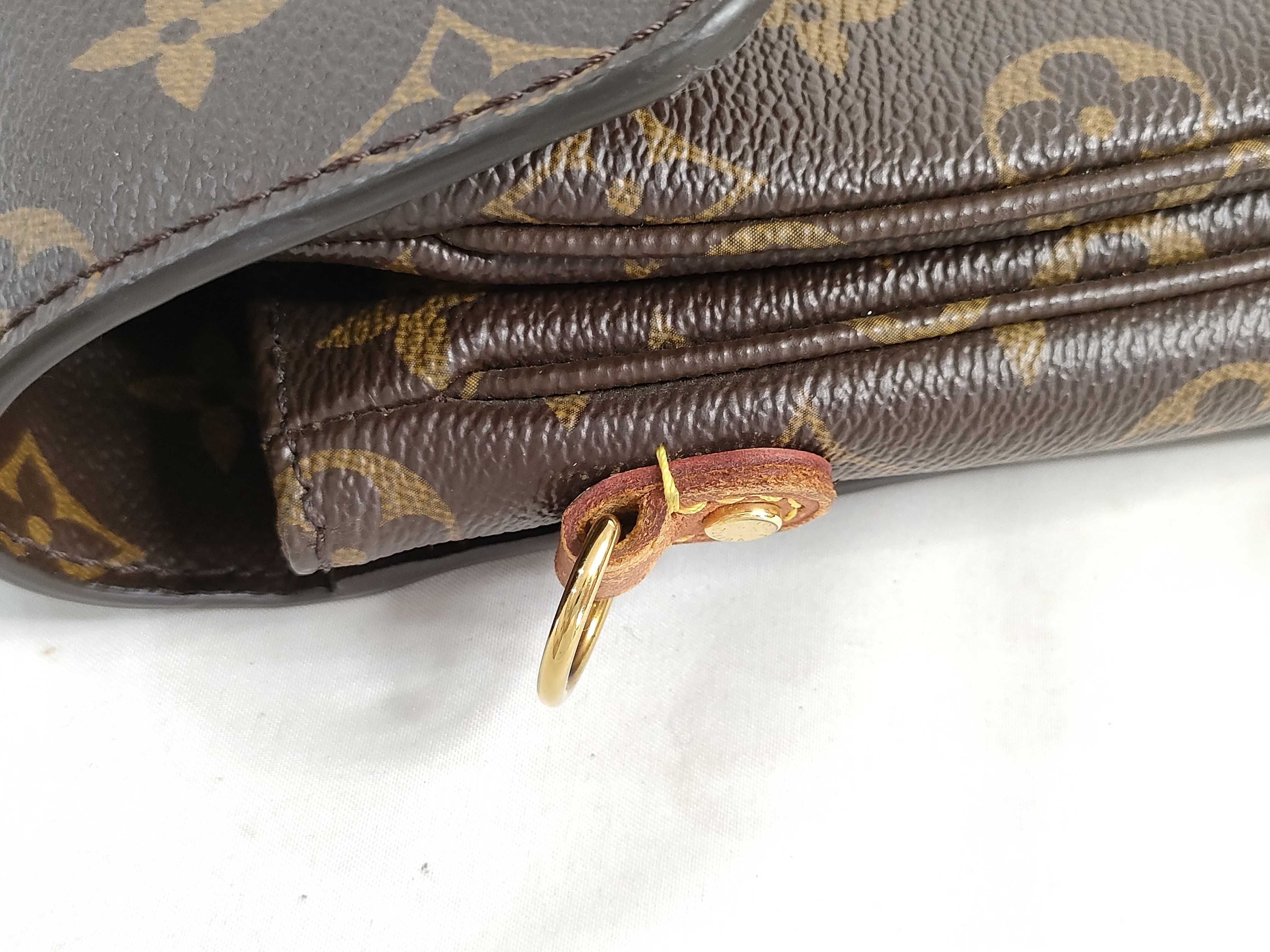 Monogram LV Monogram Messenger Handbag — view 15