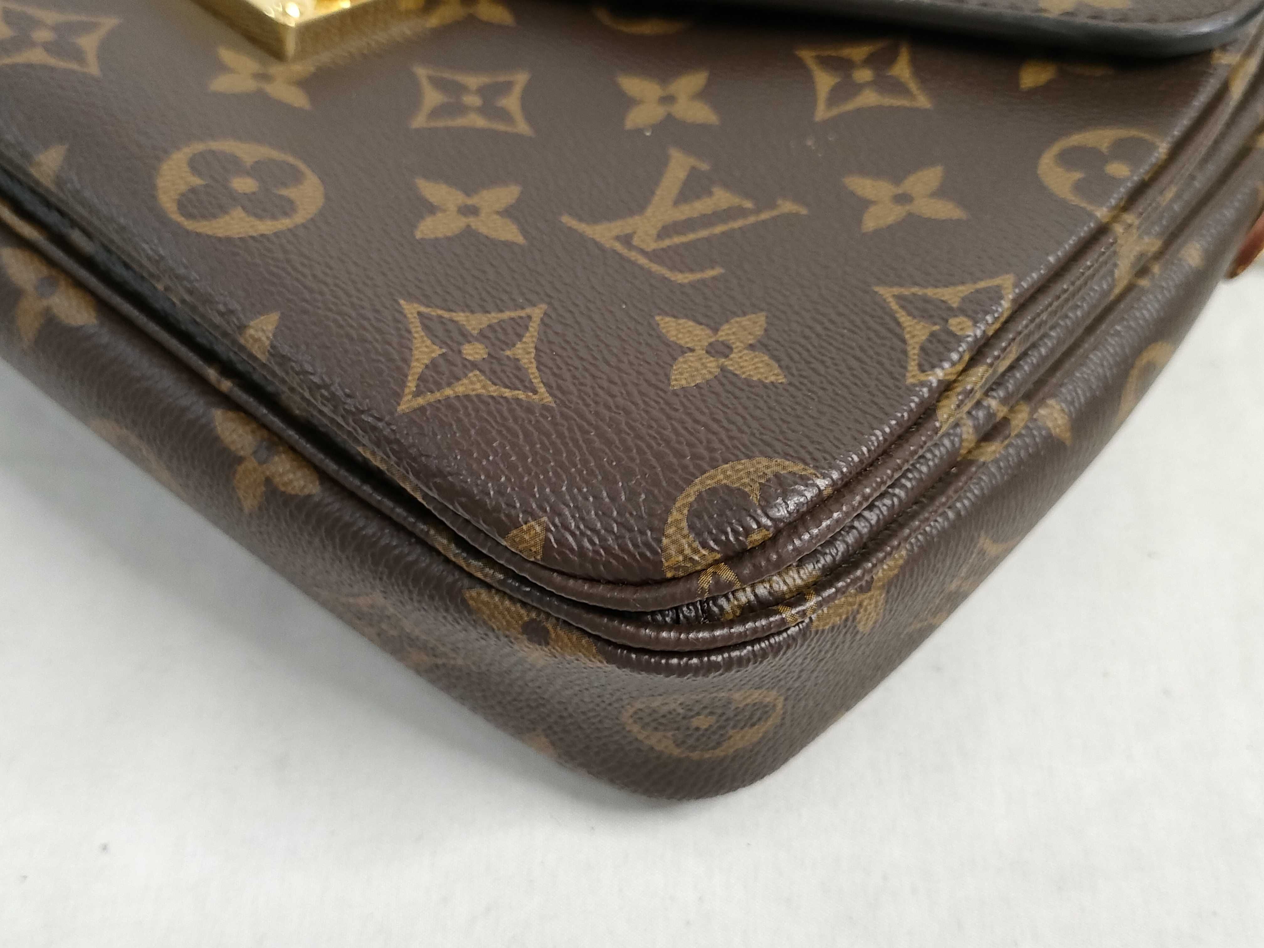 Monogram LV Monogram Messenger Handbag — view 7