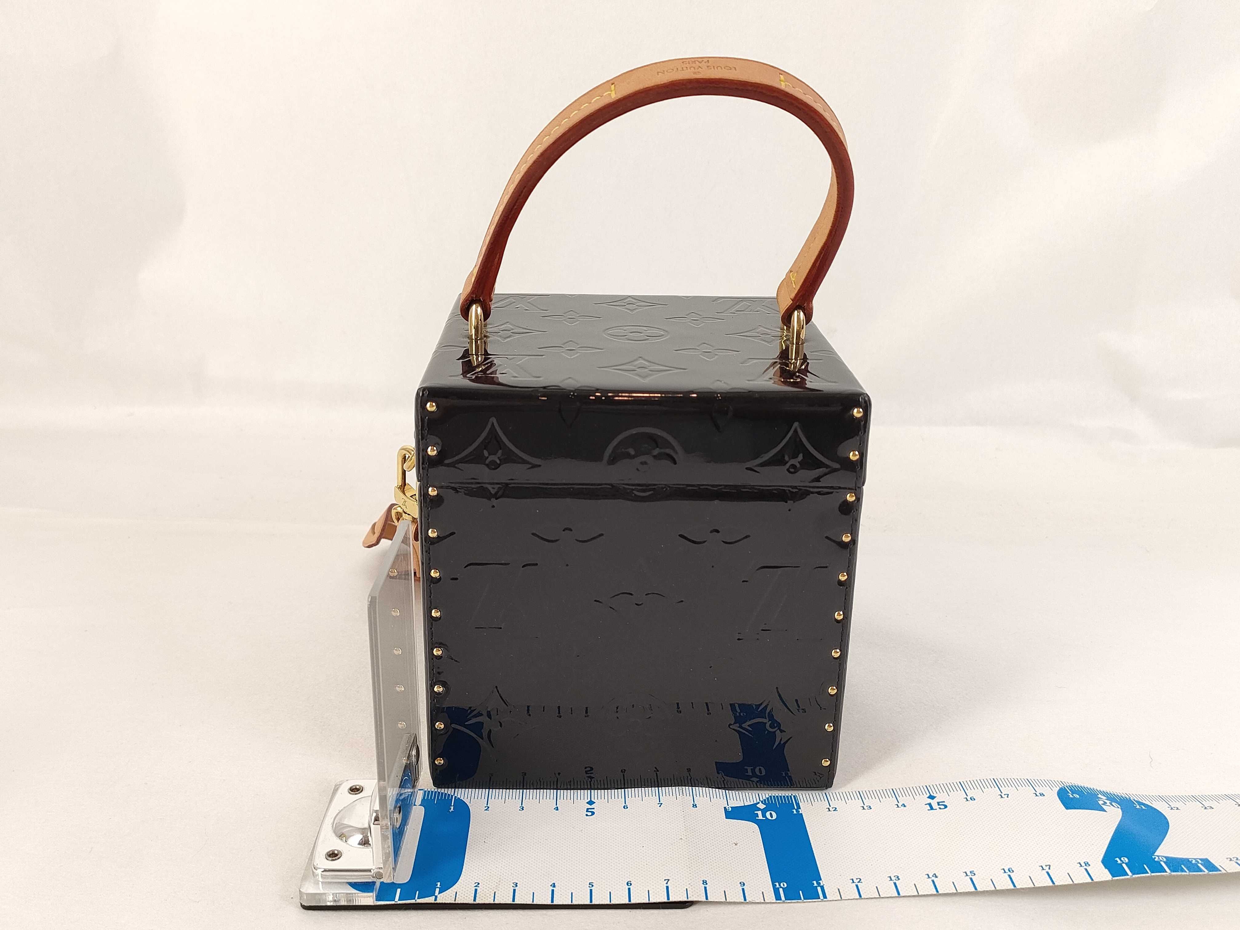 Vernis Louis Vuitton M90375 Monogram Vernis Spring Street PM Handbag Vanity Bag — view 2