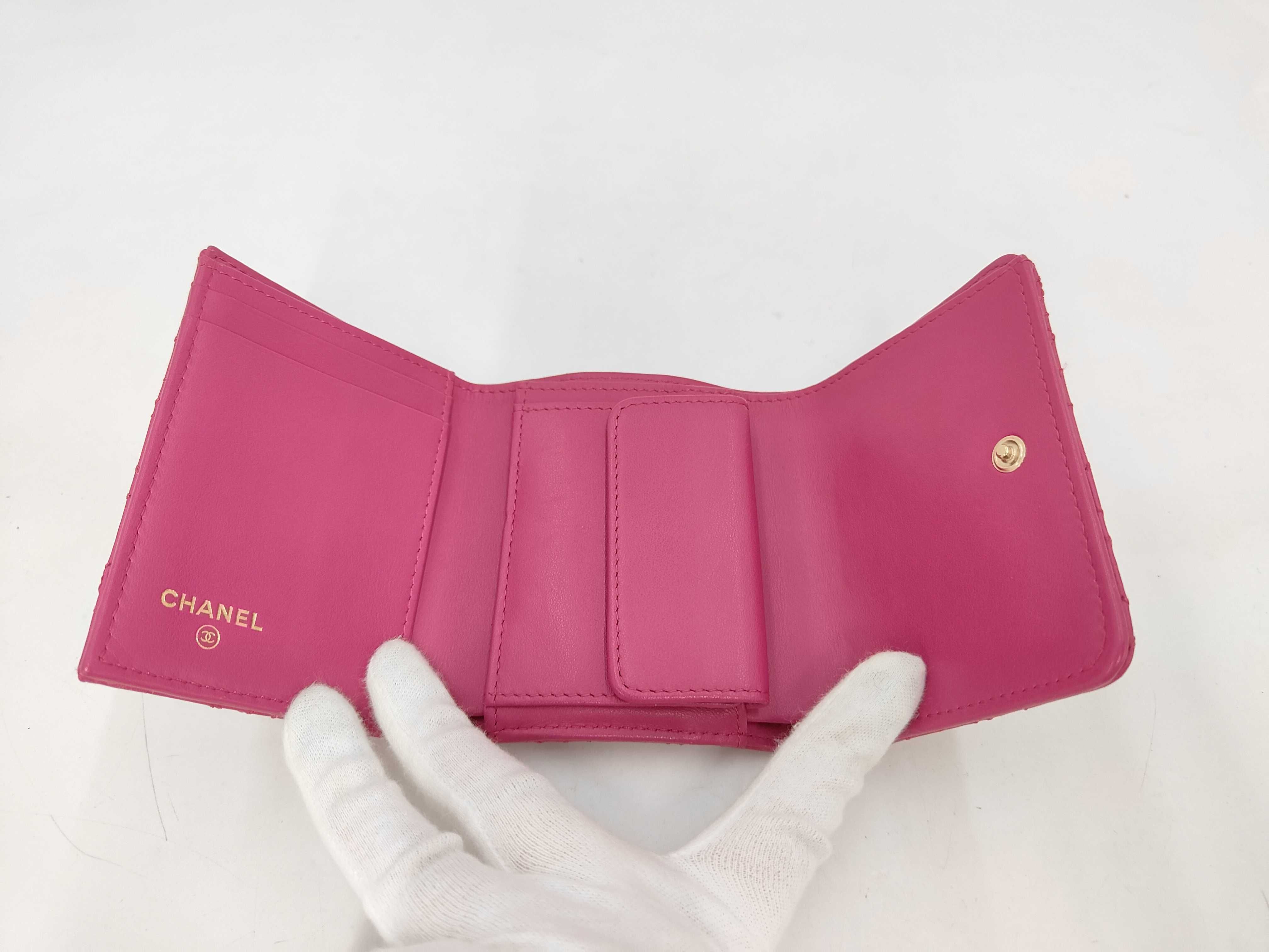 Camellia No. 5 Compact Wallet — view 7