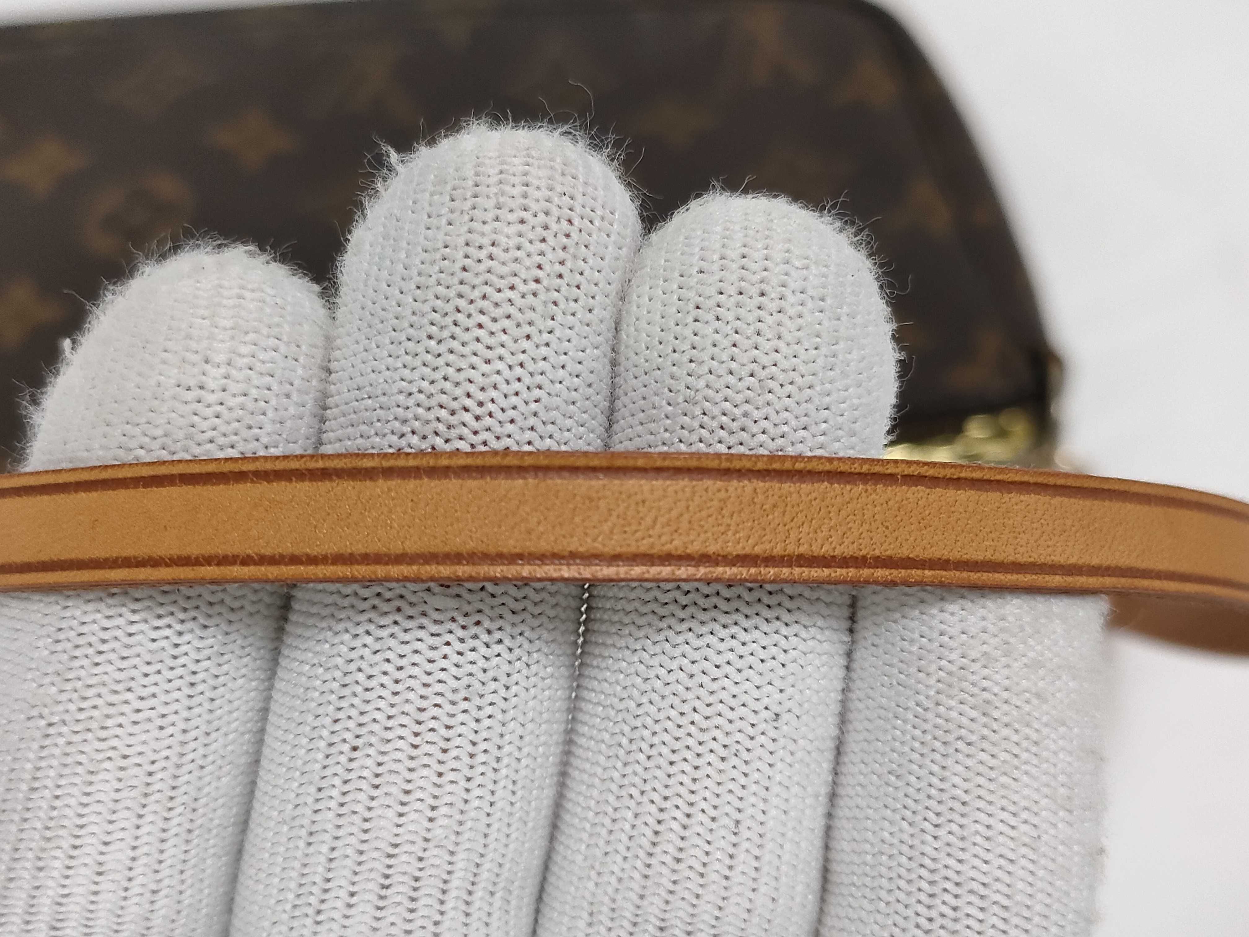 Monogram Accessoires AR1929 Handbag — view 4