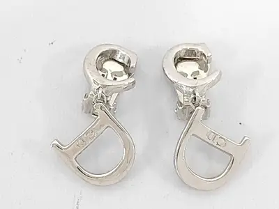 Christian / Earrings / SS Earrings