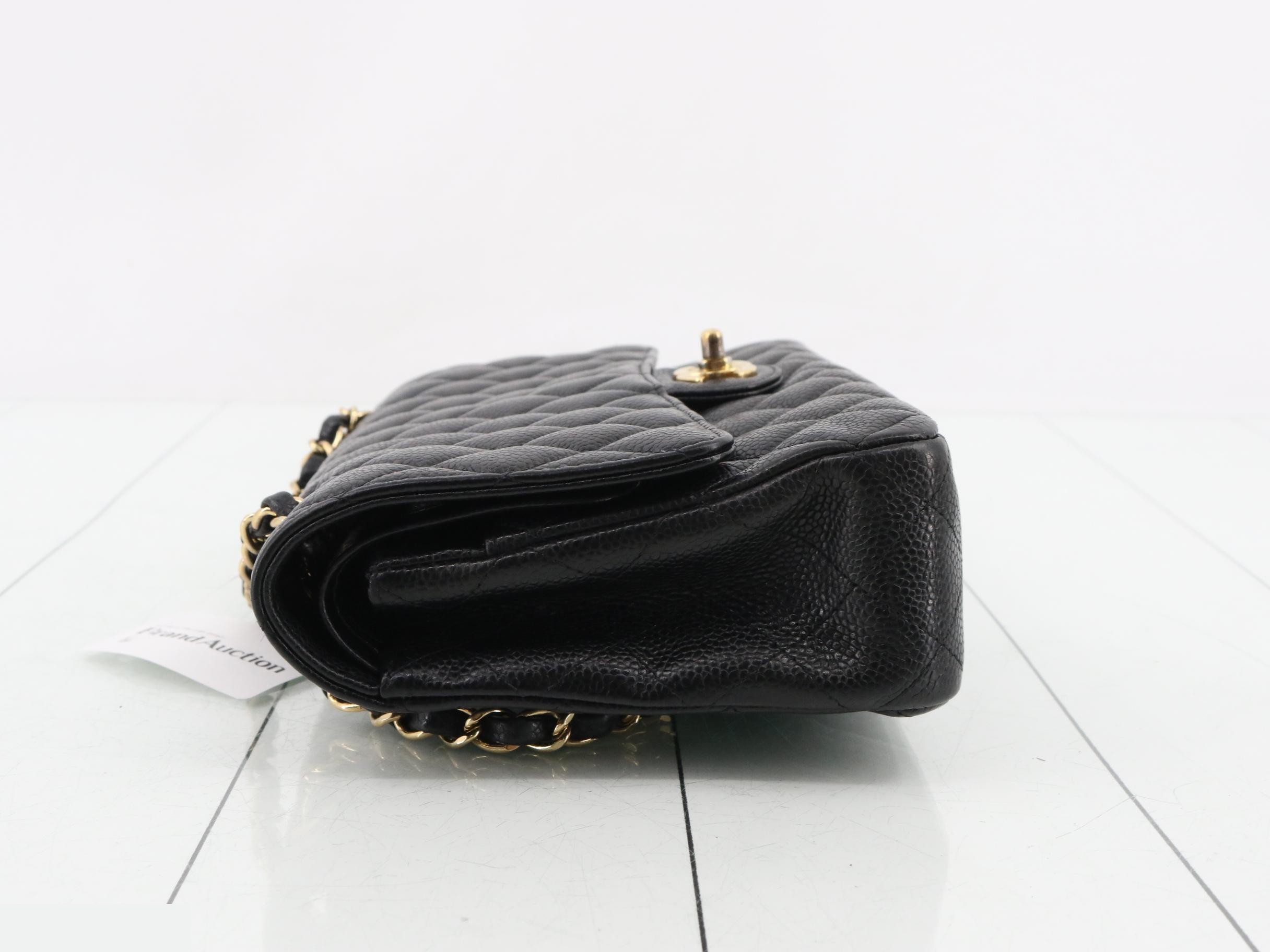 Matelassé 25 Caviar Double Flap Double Chain Shoulder Bag — view 4