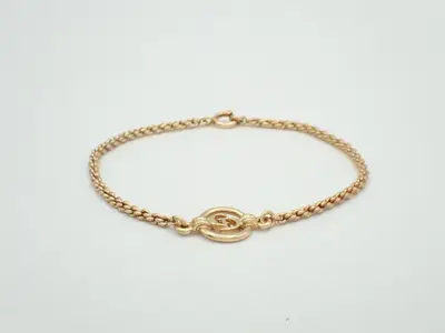 Gold bracelet, wrist size approximately 17cm