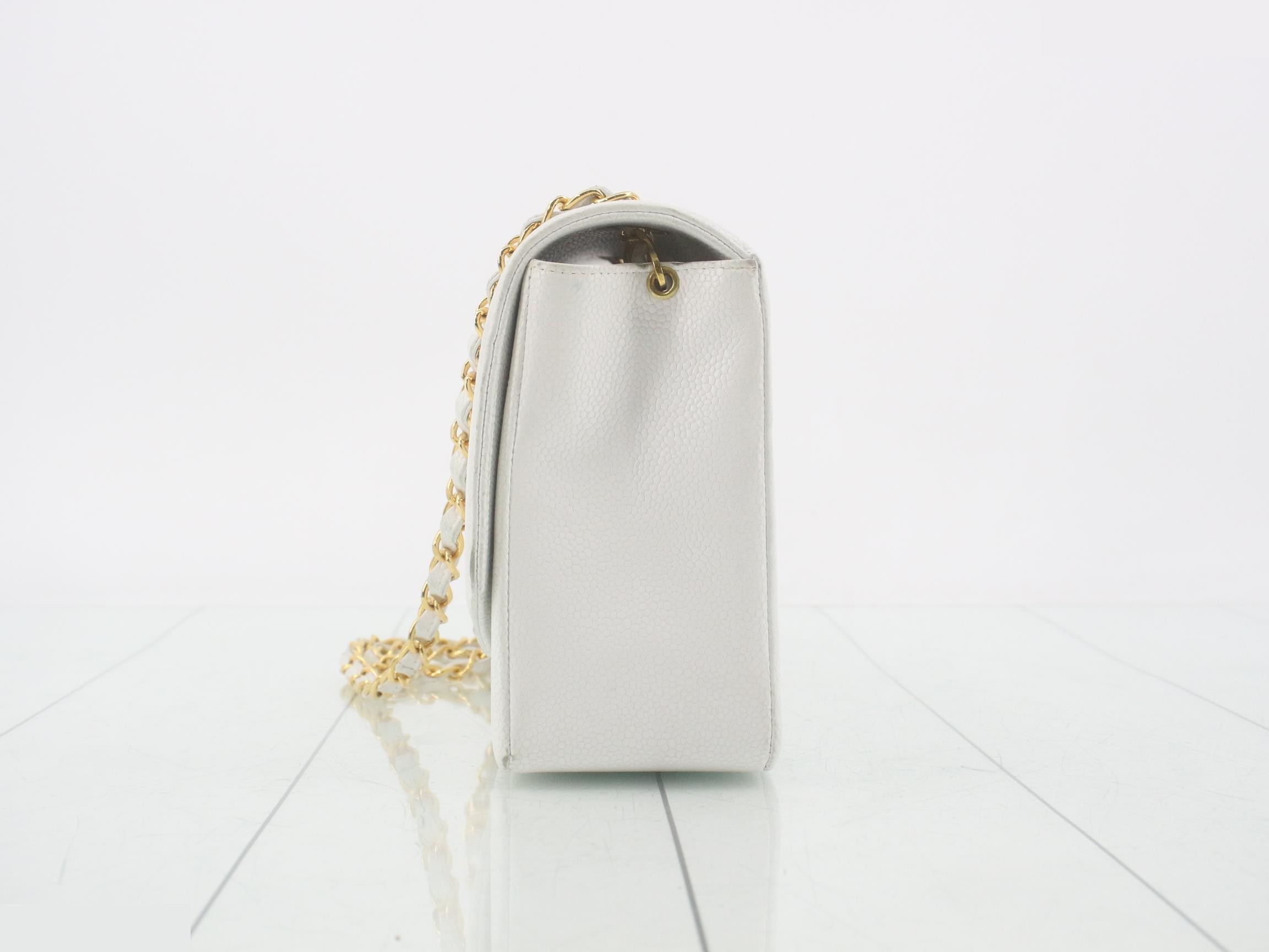 Caviar Skin (Bag) Shoulder Bag Diana White — view 3