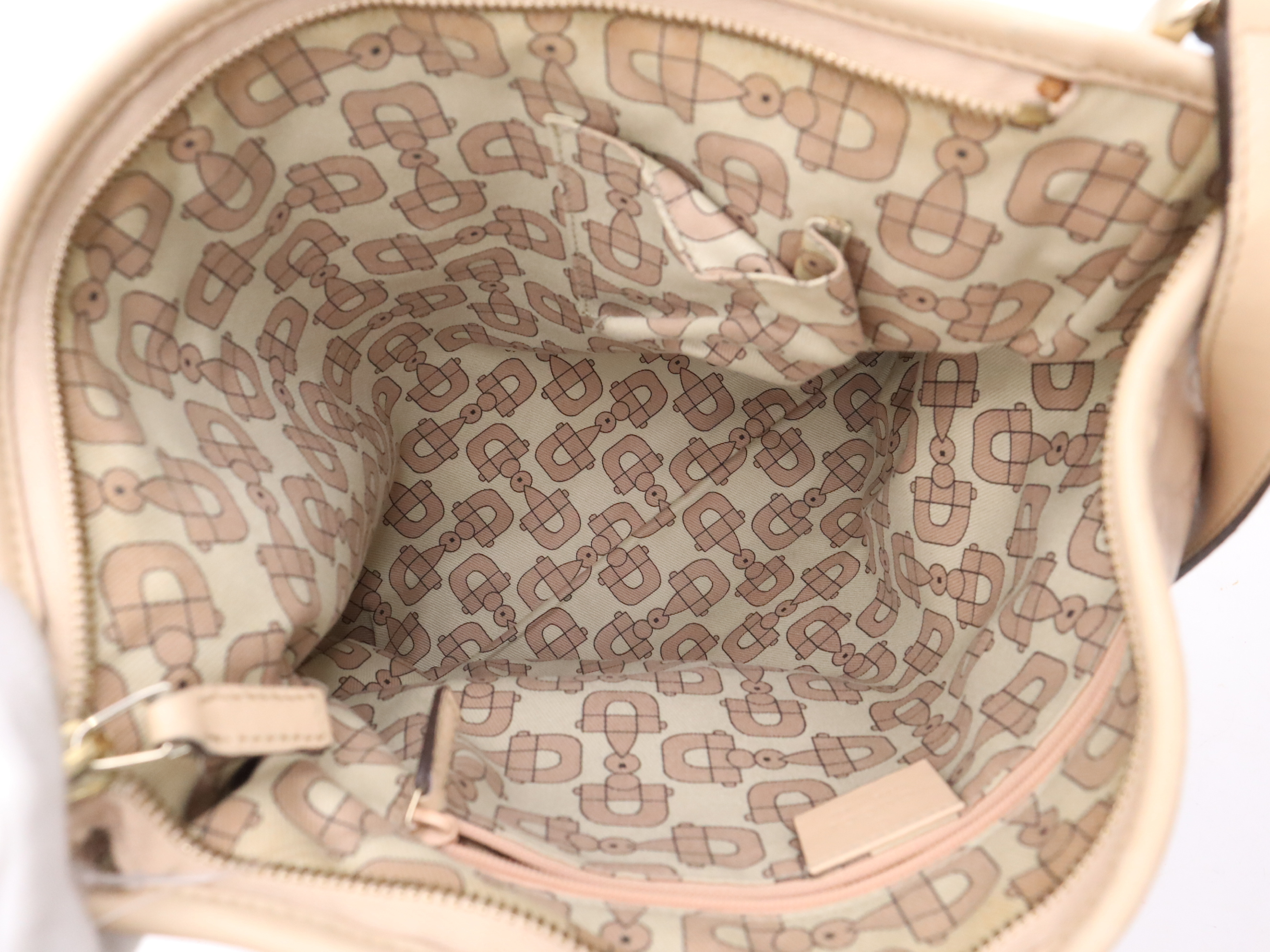 131326 GG Supreme GG Pattern Abbey Shoulder Bag with Dust Bag, Beige Shoulder Bag — view 11