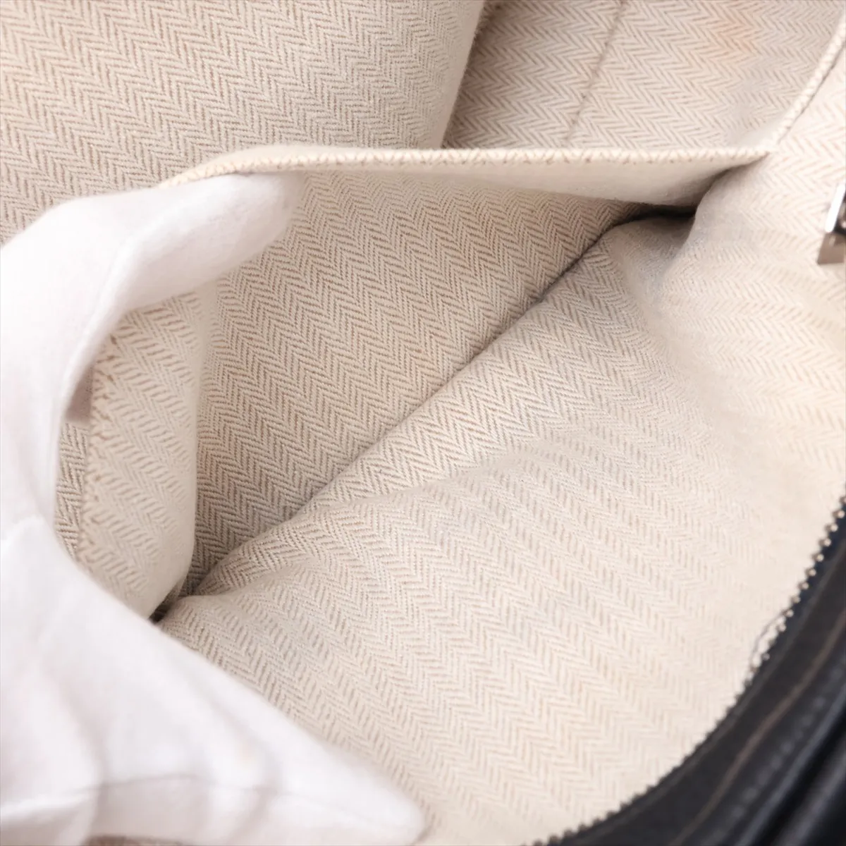 Hermès Victoria 40, Taurillon Clemence leather, Blue Nuit, silver hardware. (T: 2015) — view 9