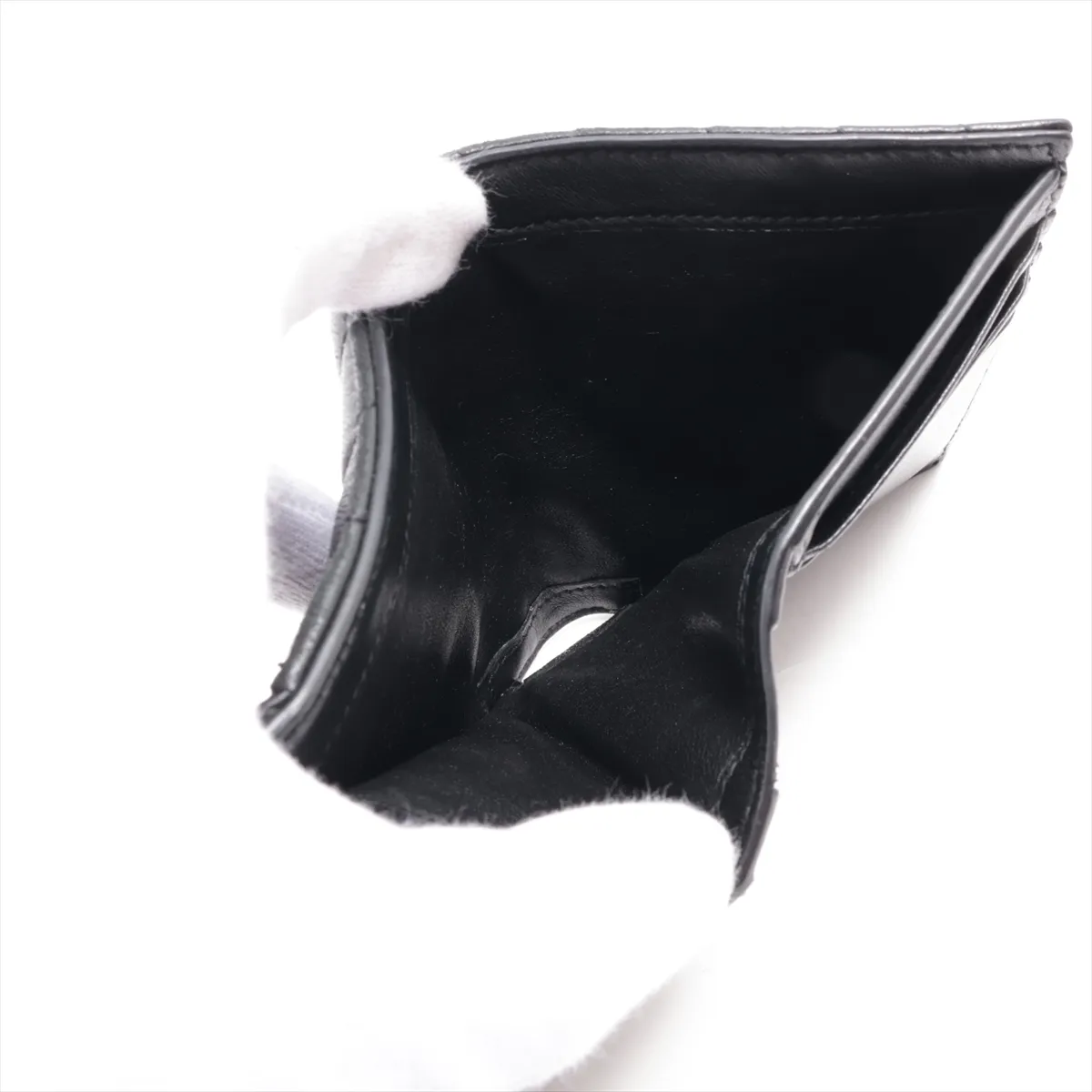 V-stitch BND403943 Leather Compact Wallet, Black — view 5