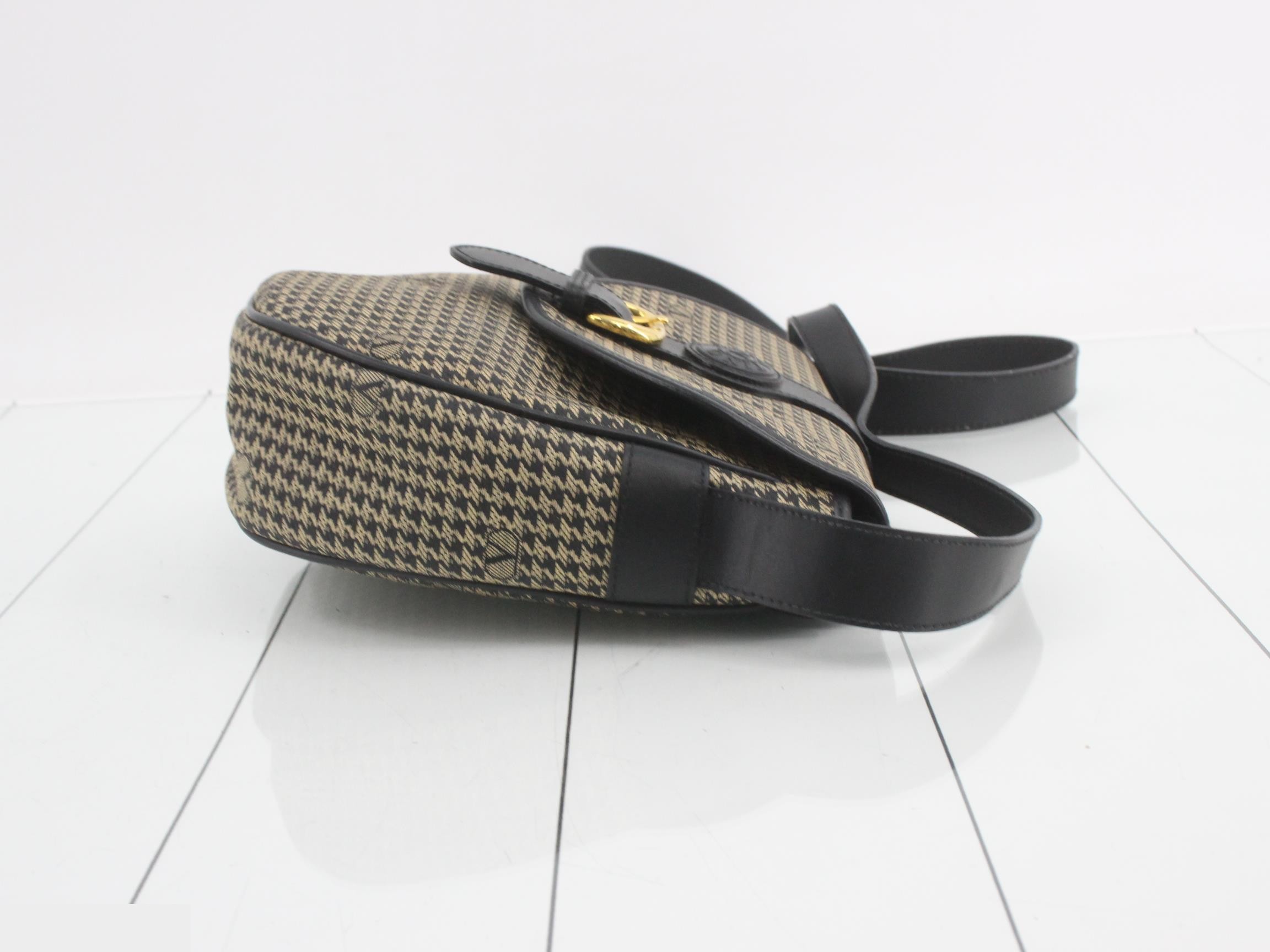 shoulder bag — view 3