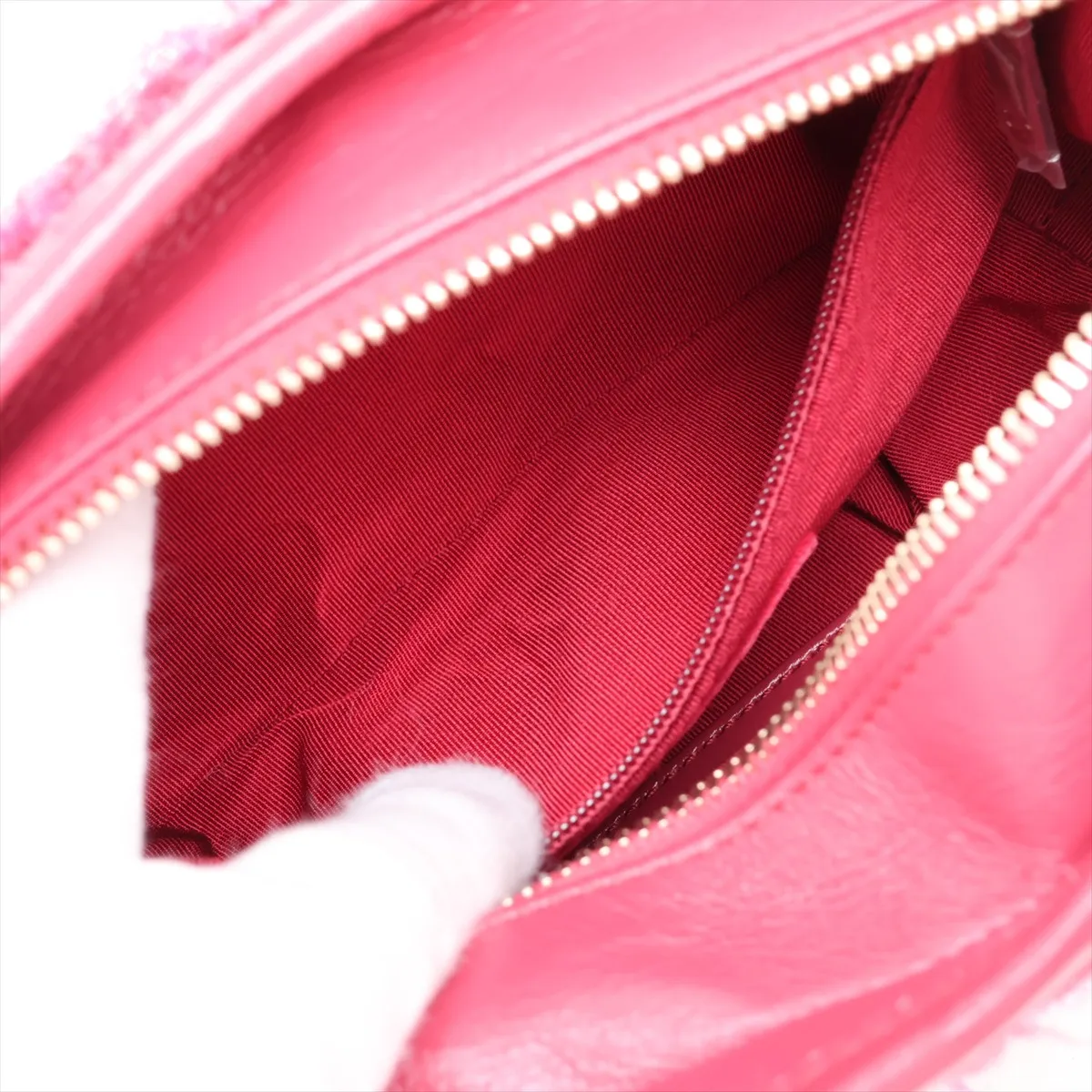 Gabrielle de Chanel tweed and leather chain shoulder bag, pink with gold and silver hardware, serial number 24. — view 8
