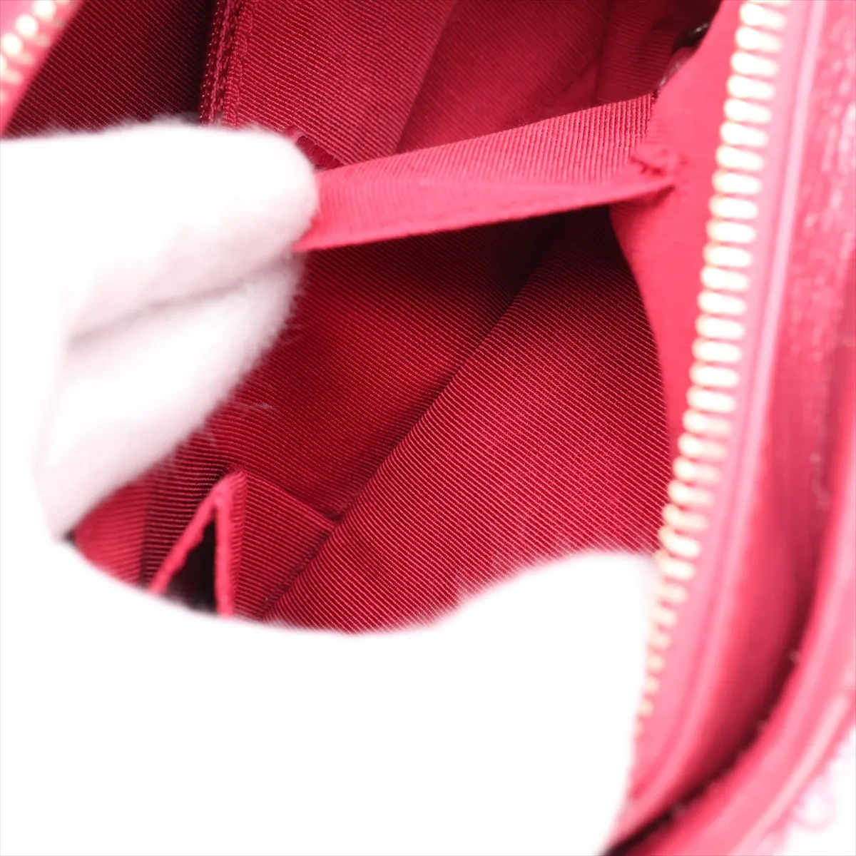 Gabrielle de Chanel tweed and leather chain shoulder bag, pink with gold and silver hardware, serial number 24. — view 9