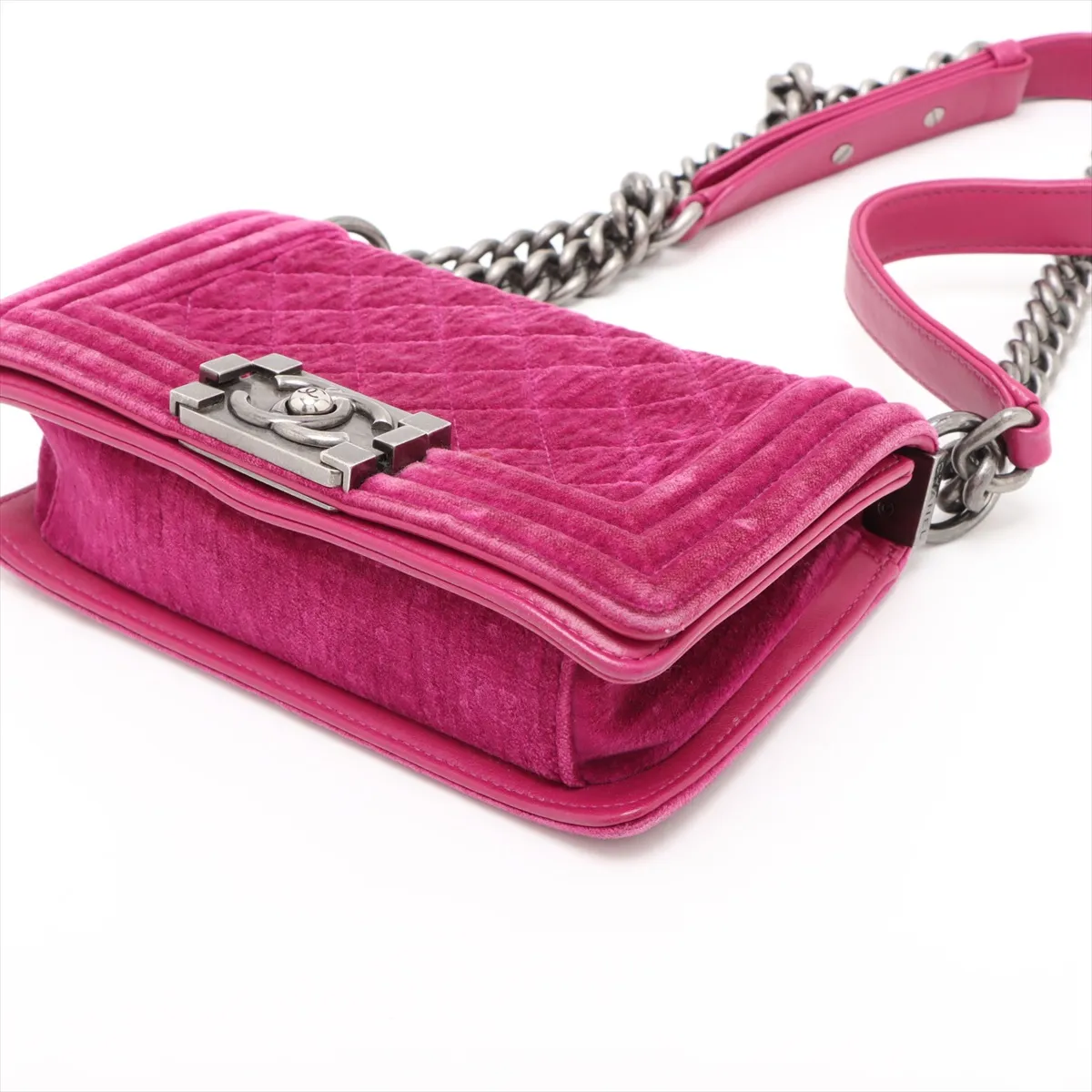 Boy Chanel 20 Small Velvet Chain Shoulder Bag Purple Gunmetal Metal Fittings 17318101 17th Series A67085 — view 3