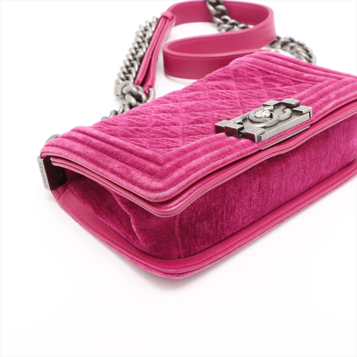 Boy Chanel 20 Small Velvet Chain Shoulder Bag Purple Gunmetal Metal Fittings 17318101 17th Series A67085 — view 4