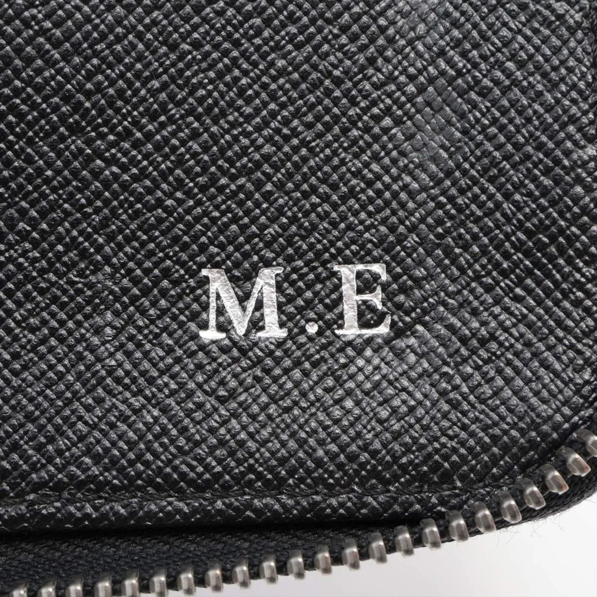 Epi Zippy Organizer M60632 SN3067 Noir Round Zip Wallet with Initials — view 12