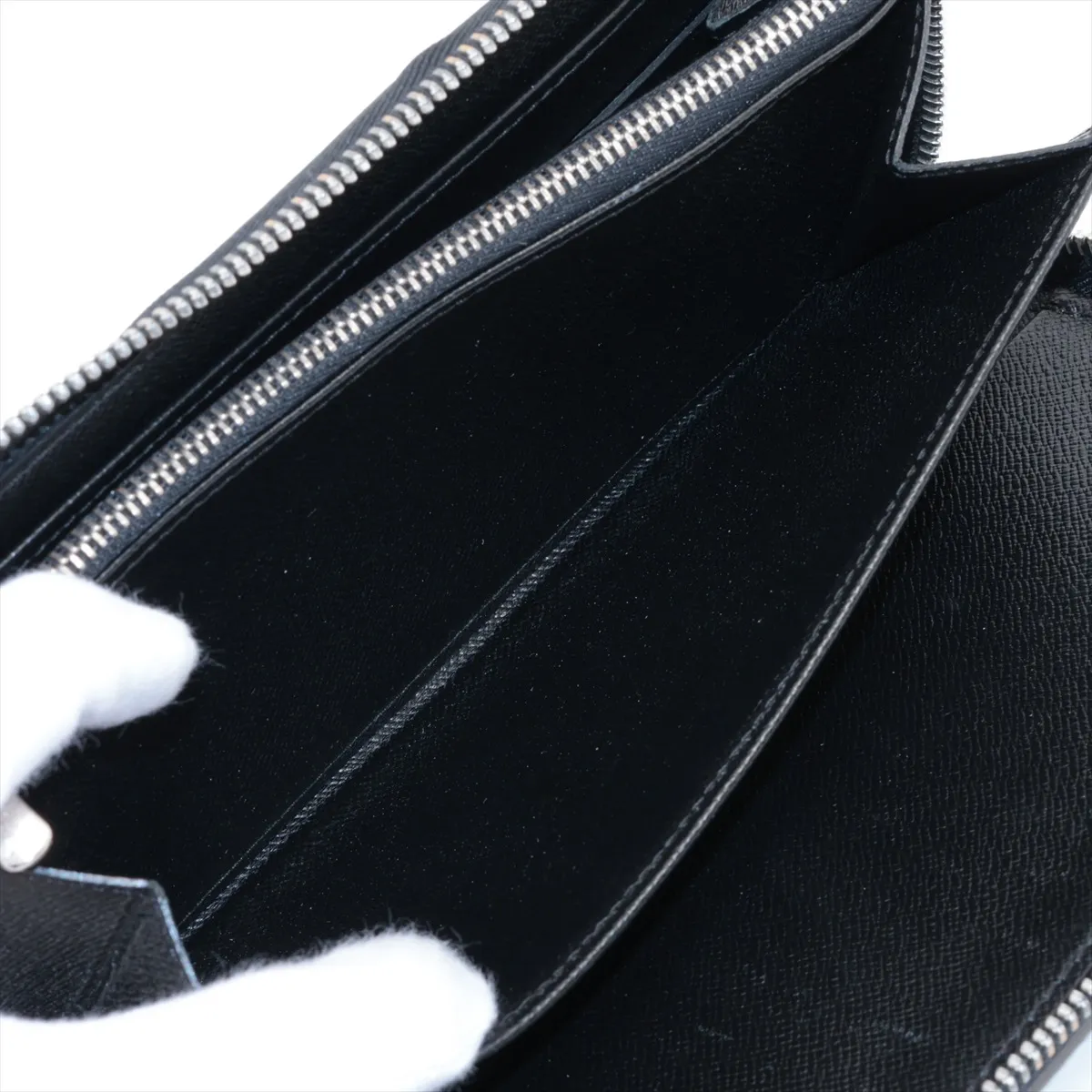 Epi Zippy Organizer M60632 SN3067 Noir Round Zip Wallet with Initials — view 6