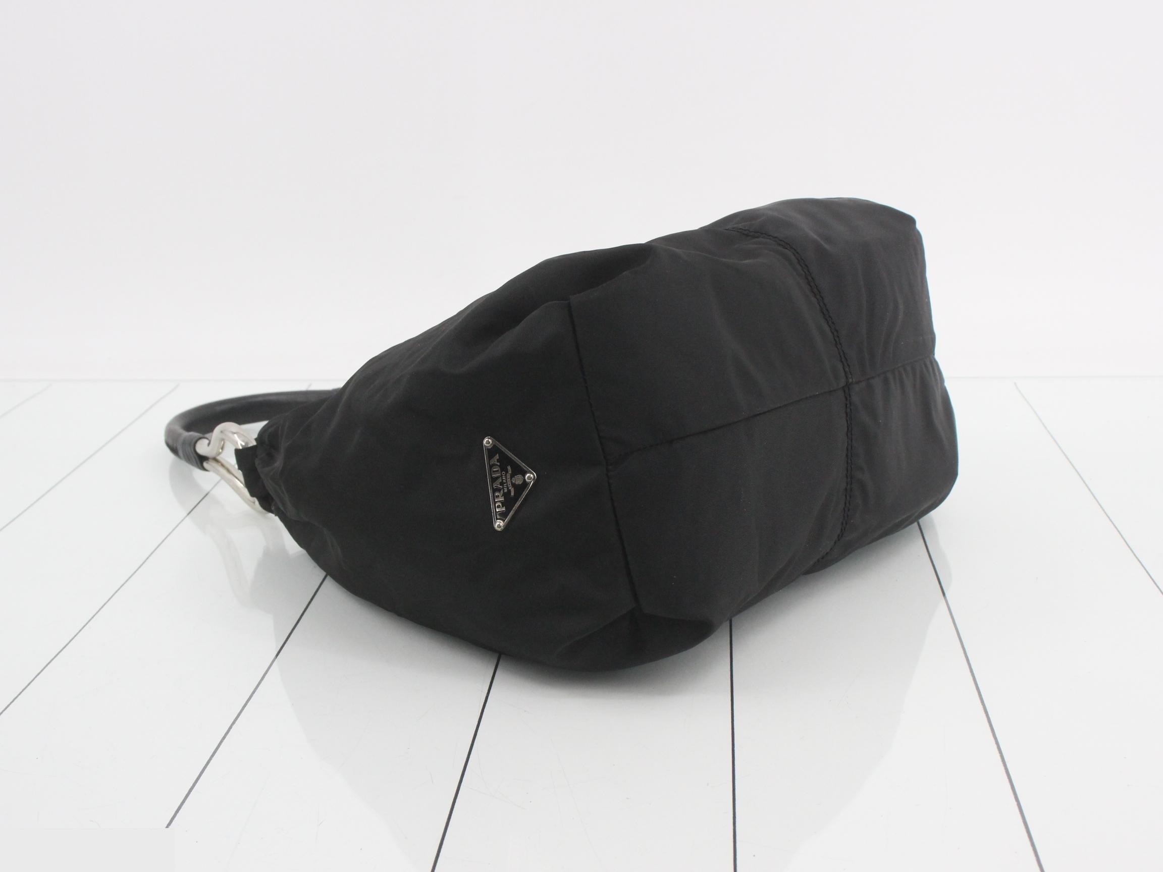 Metal handle shoulder bag — view 5