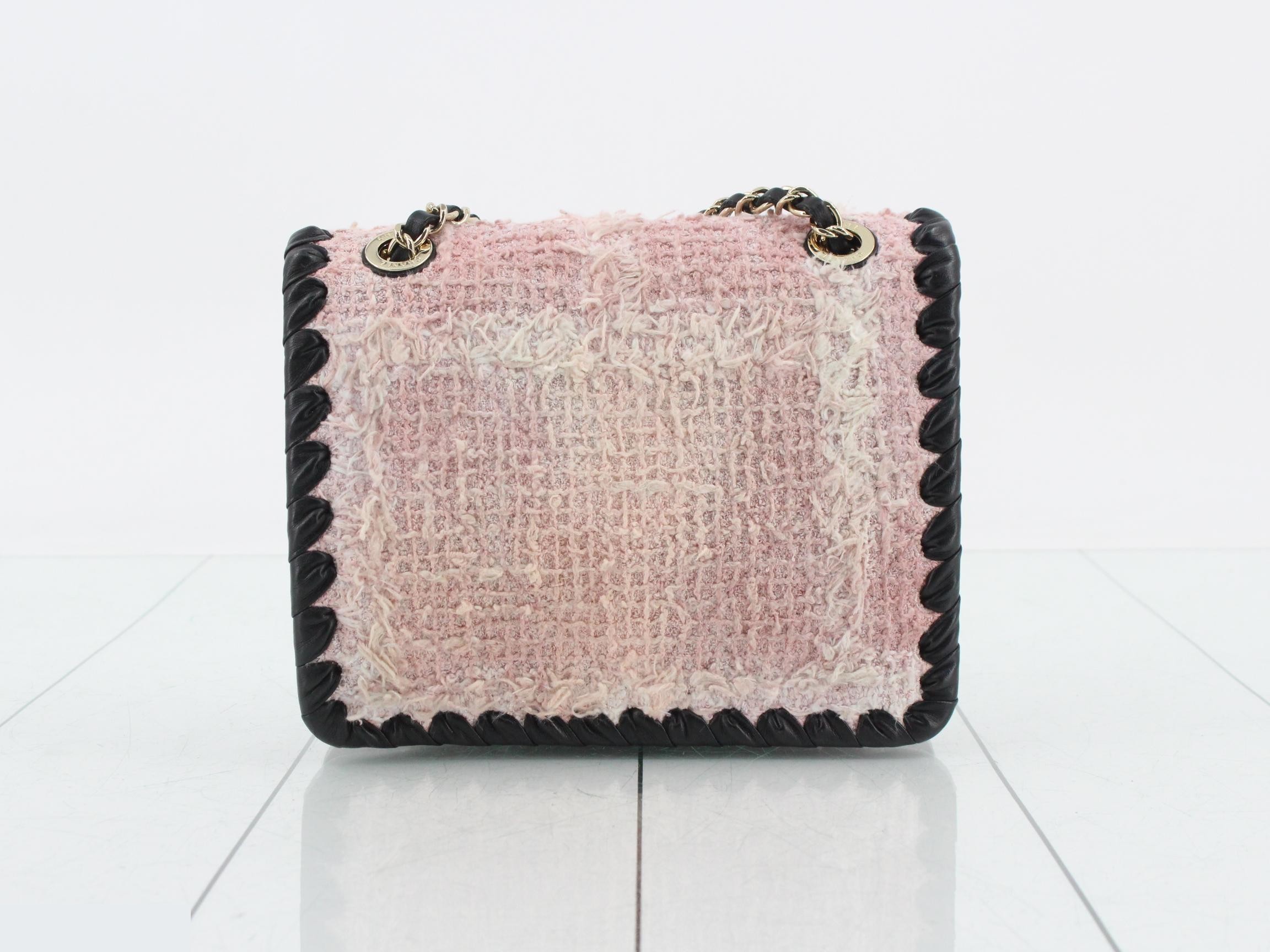 Tweed chain shoulder bag with plate — view 2