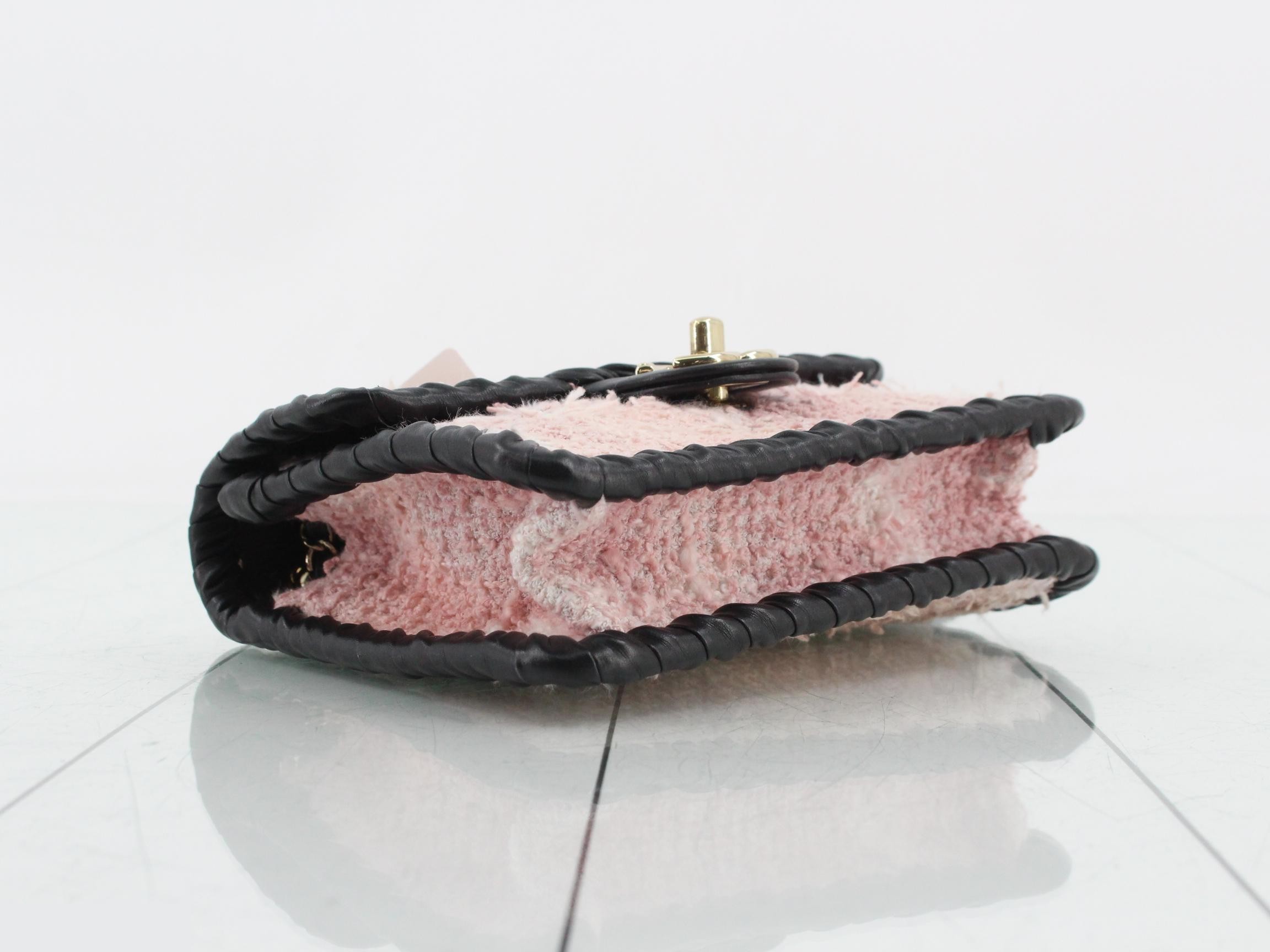 Tweed chain shoulder bag with plate — view 5