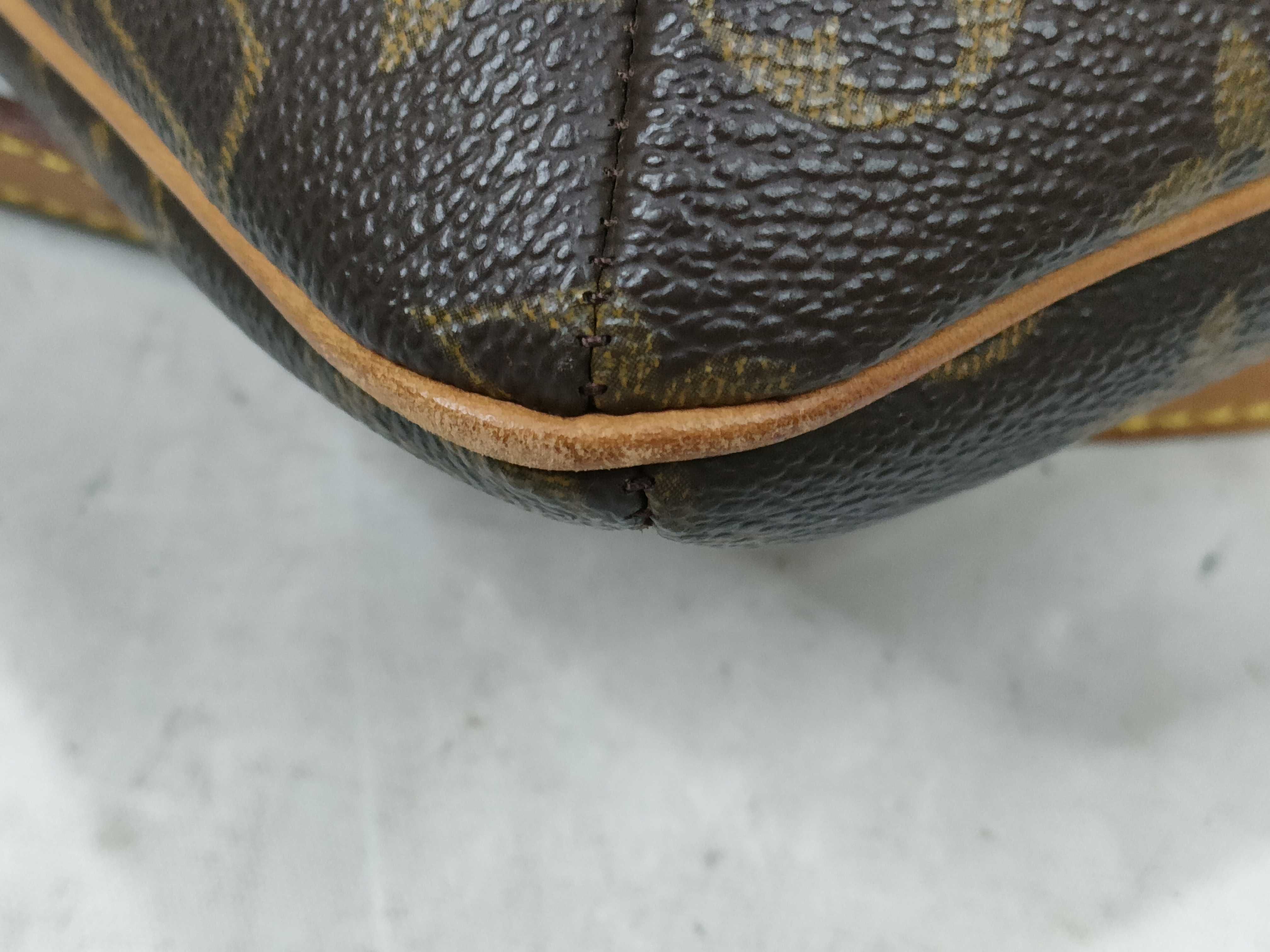 Monogram VUITTON Bag Shoulder Bag — view 7