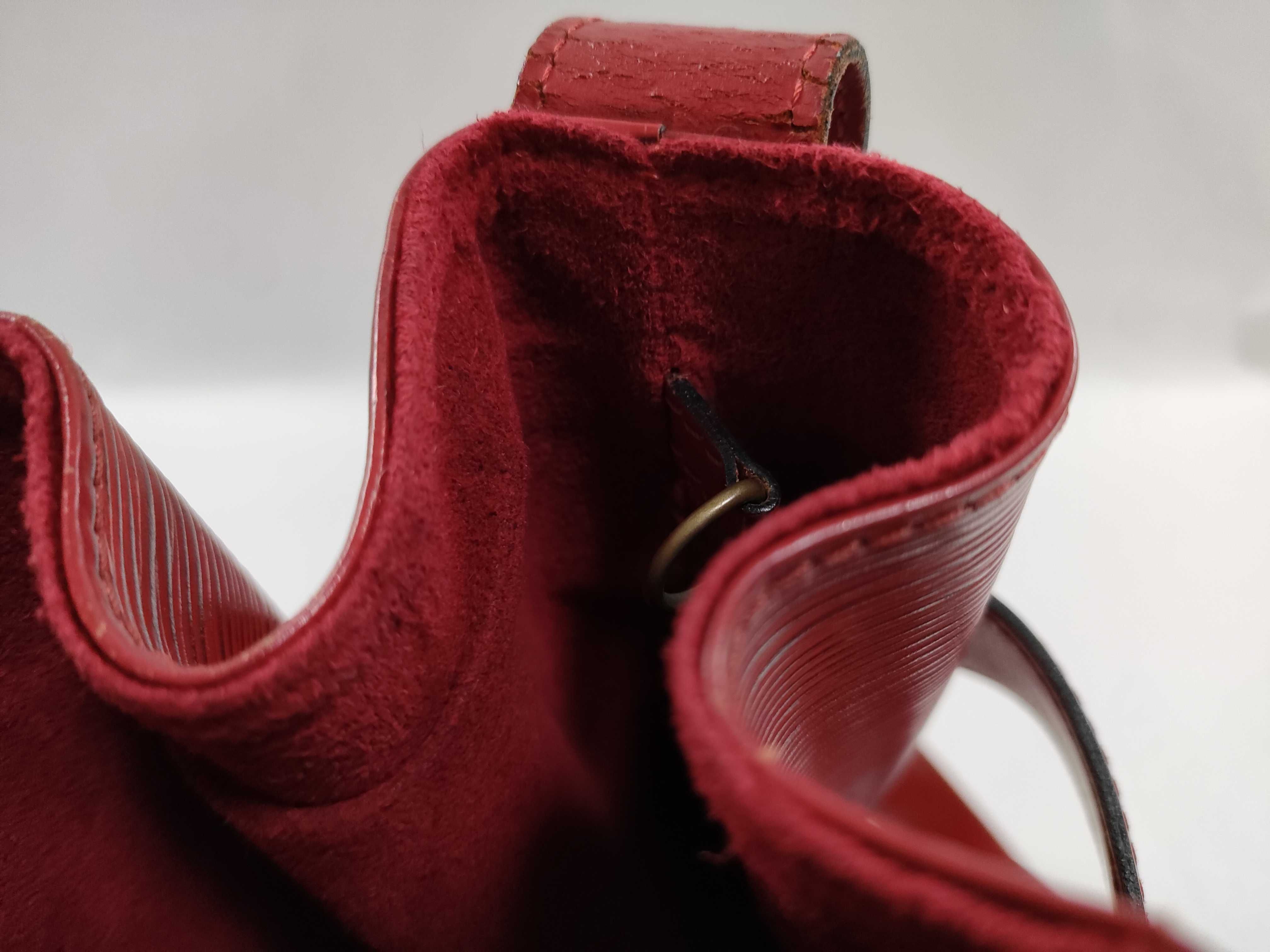 Epi Leather Sac Depaule M80197 Shoulder Bag — view 10