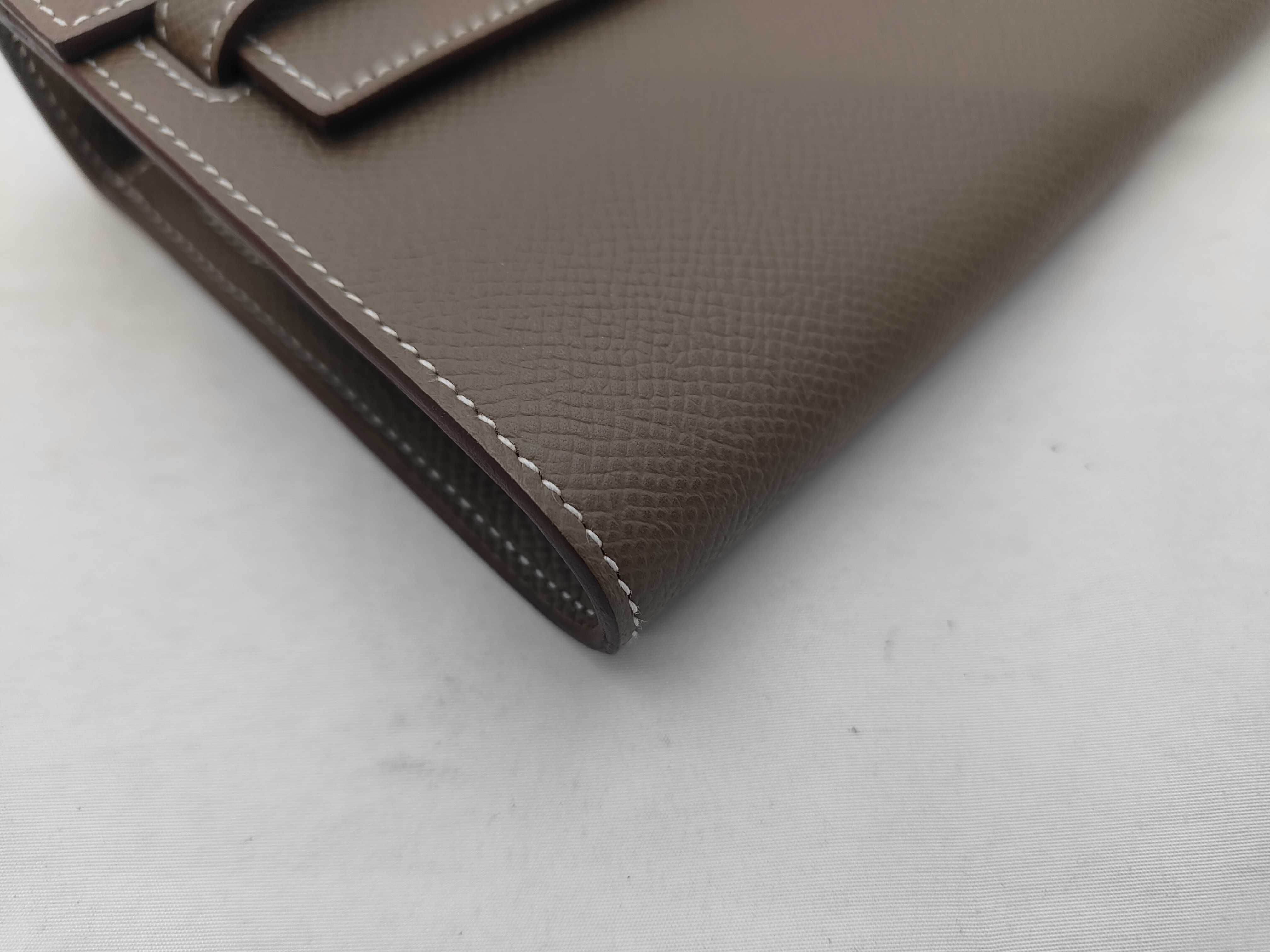 Kelly To Go Epsom Etoupe Bag (Unused, Stored) — view 3