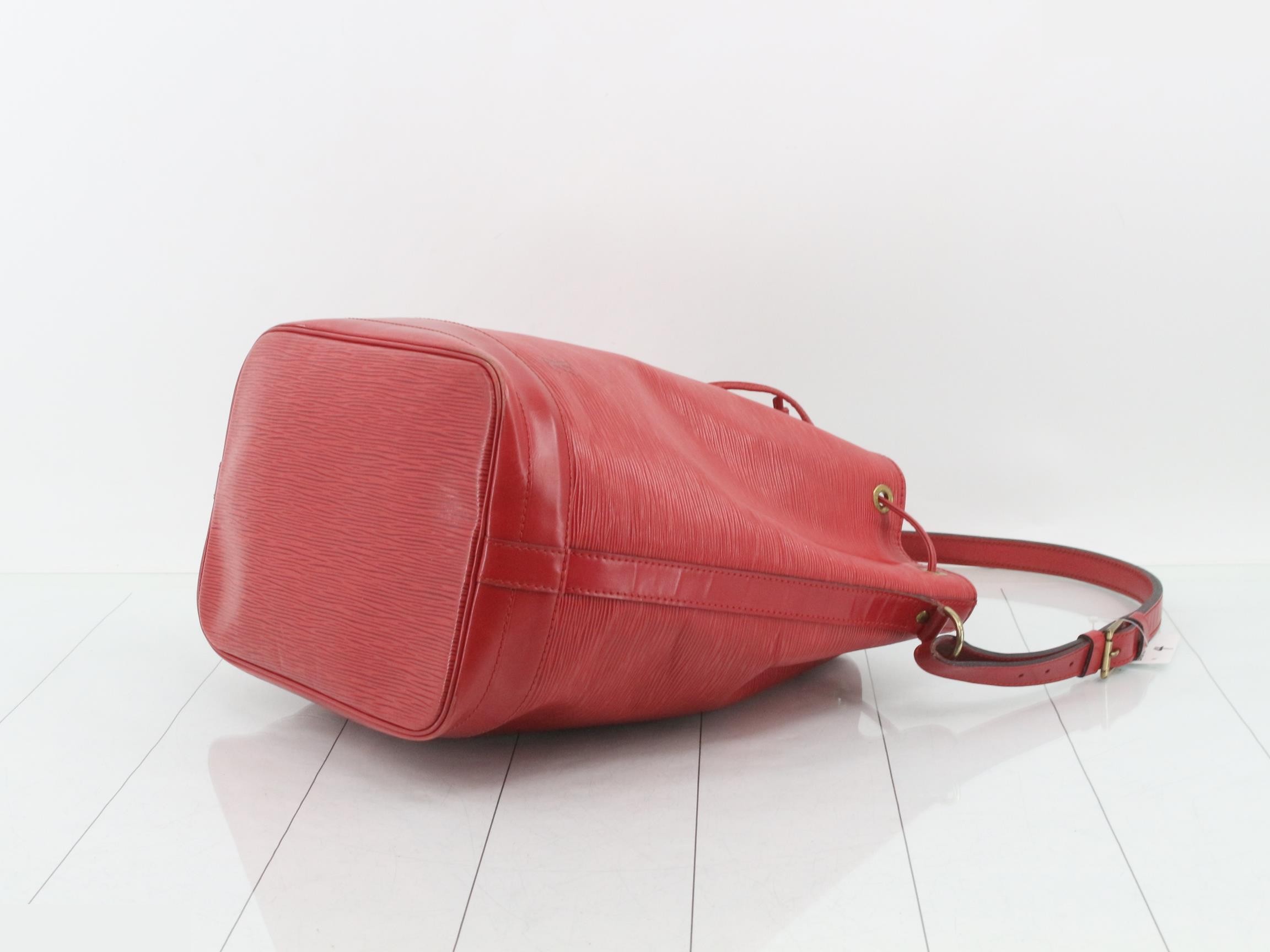 Epi Noe Castilian Red Shoulder Bag — view 6