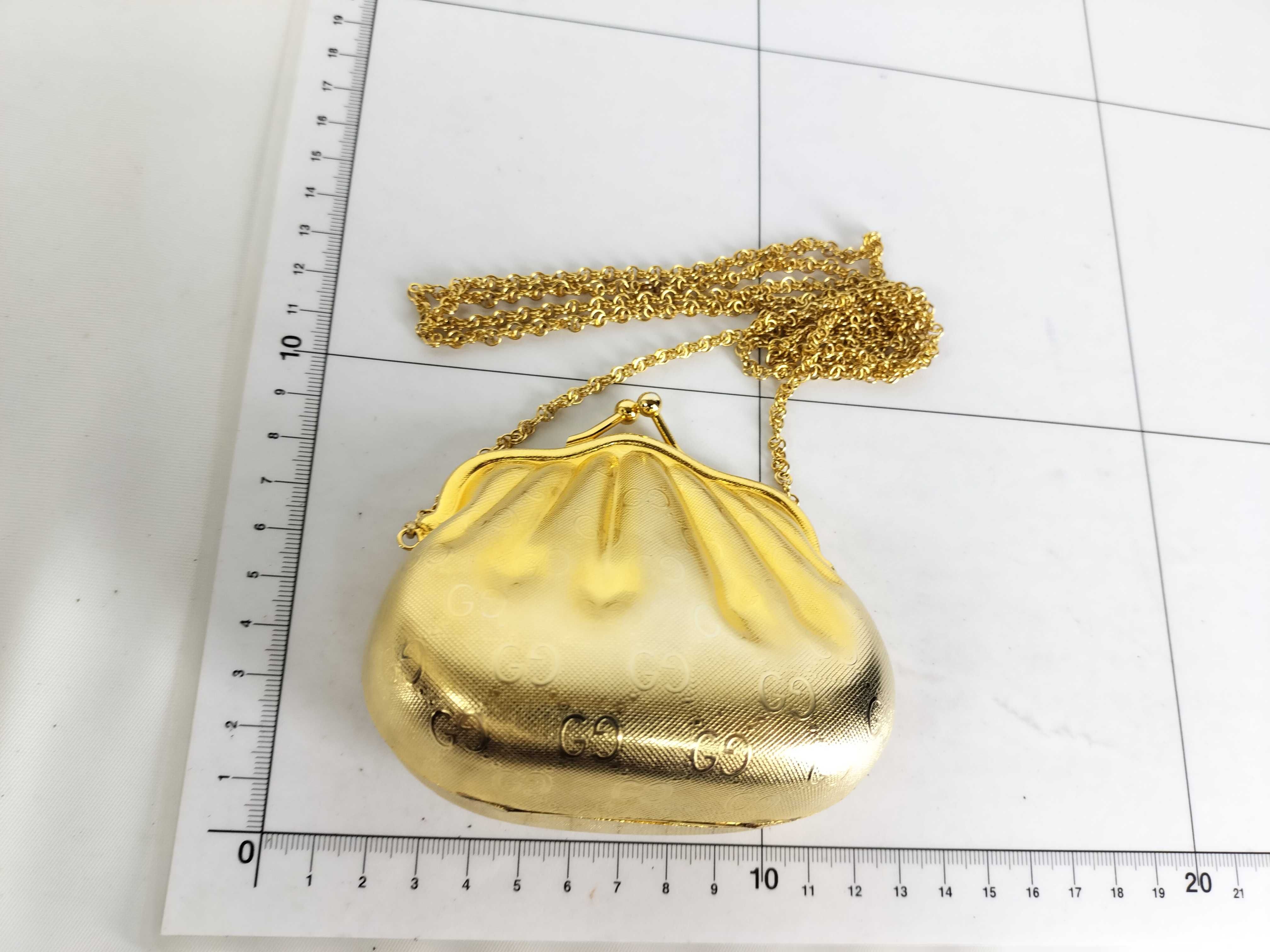 GG Metal Clasp Chain Shoulder Coin Case — view 10
