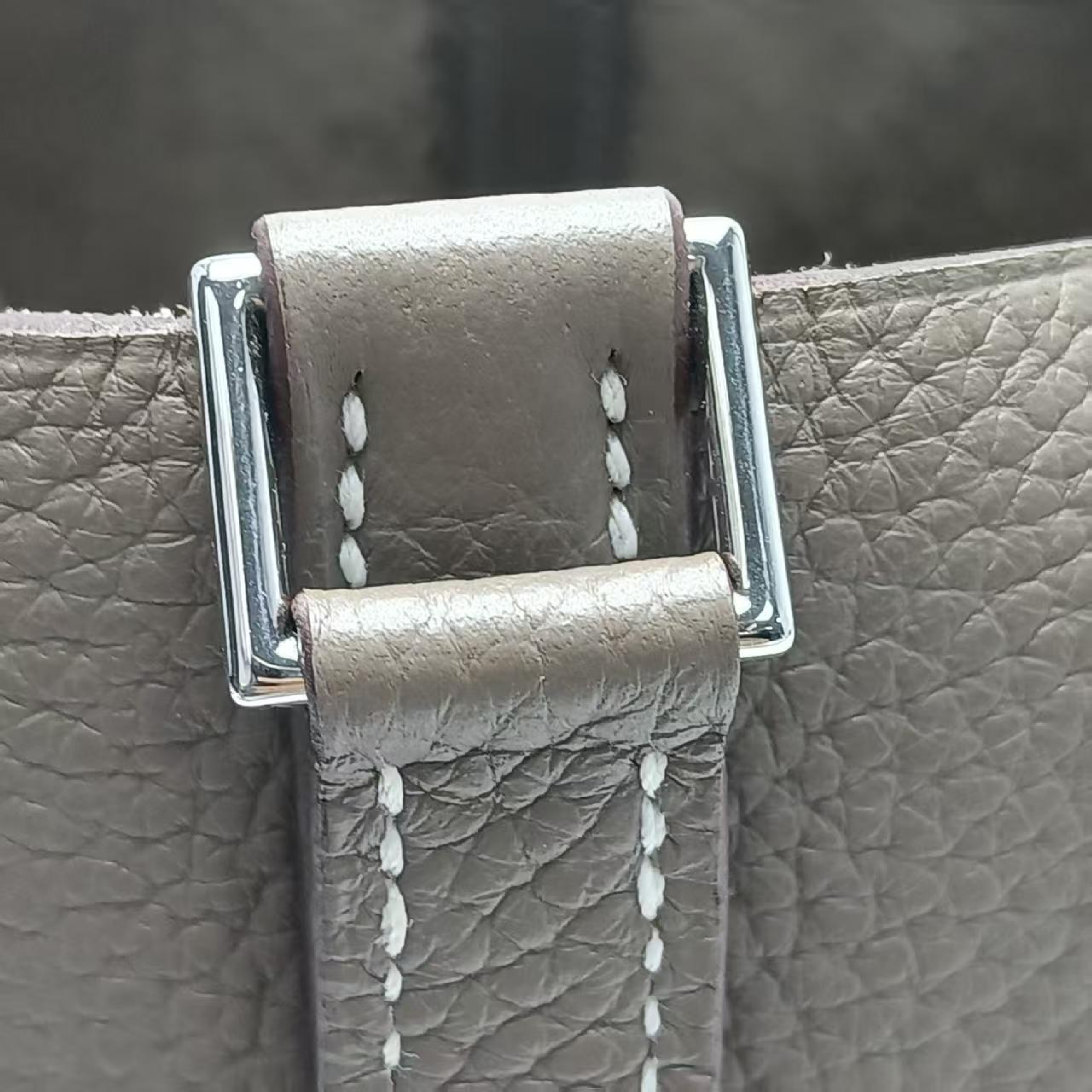 Picotan Cowhide Handbag T-engraved Handbag — view 13