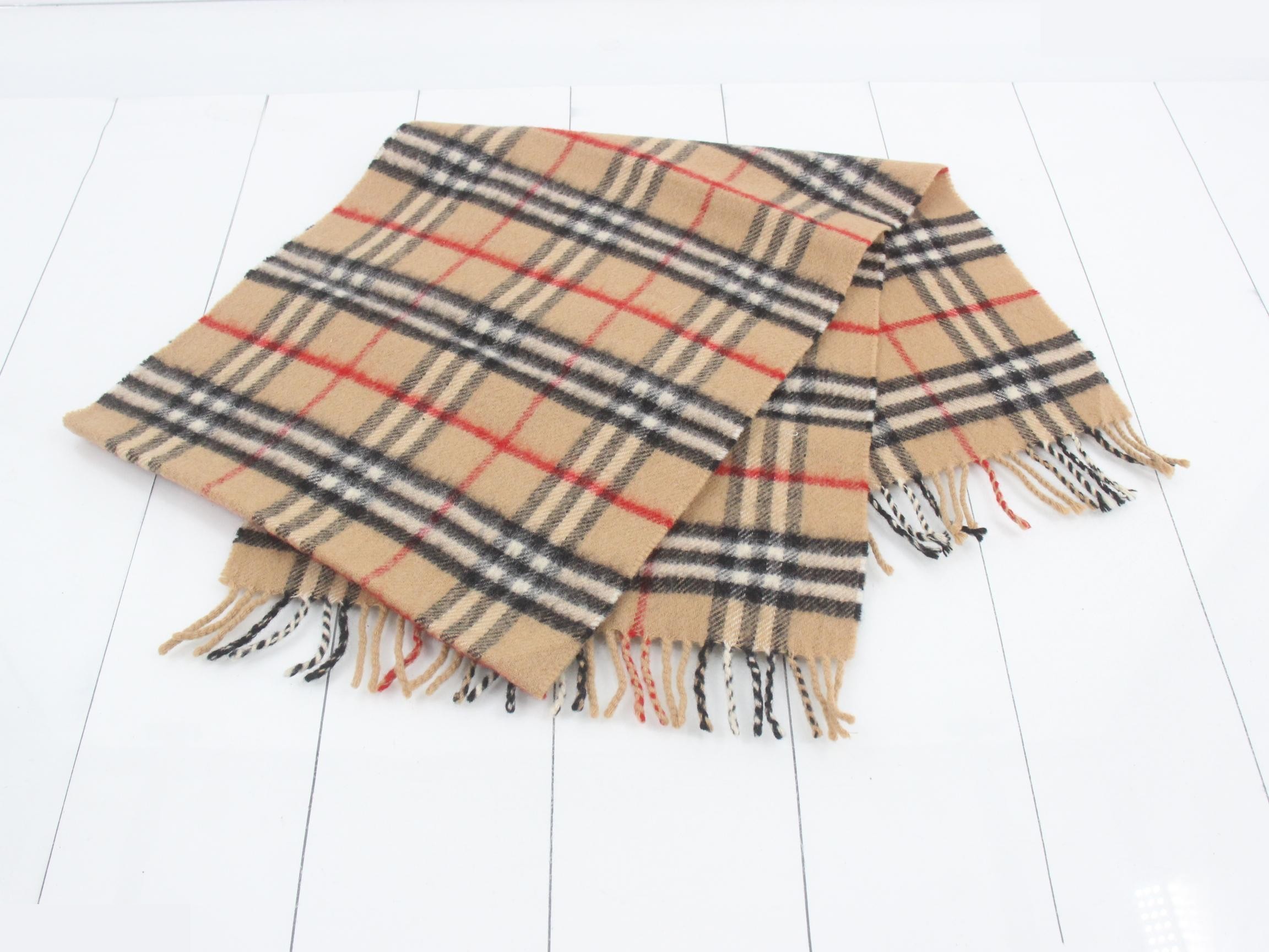 Other lines: Small items, accessories, and scarves — view 3