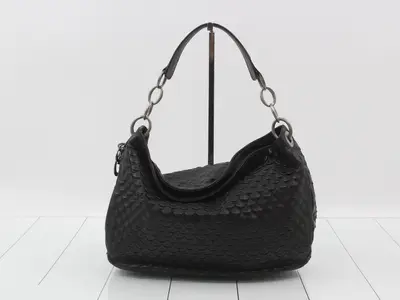 One-shoulder bag
