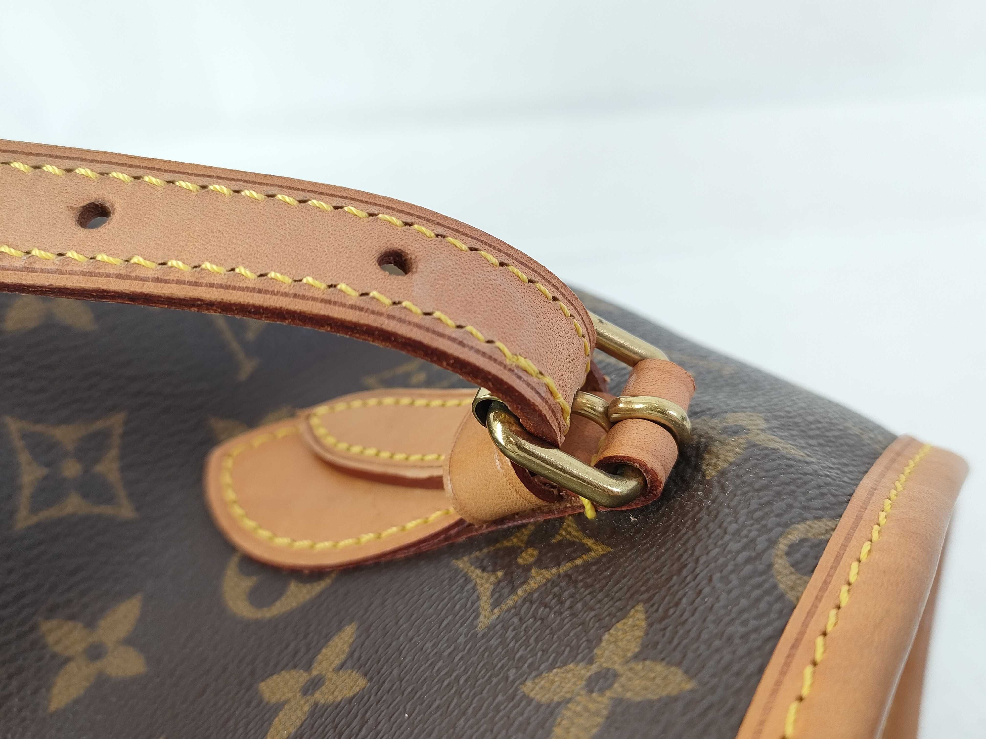 Monogram Louis Vuitton Bucket Shoulder Bag with Pouch — view 6