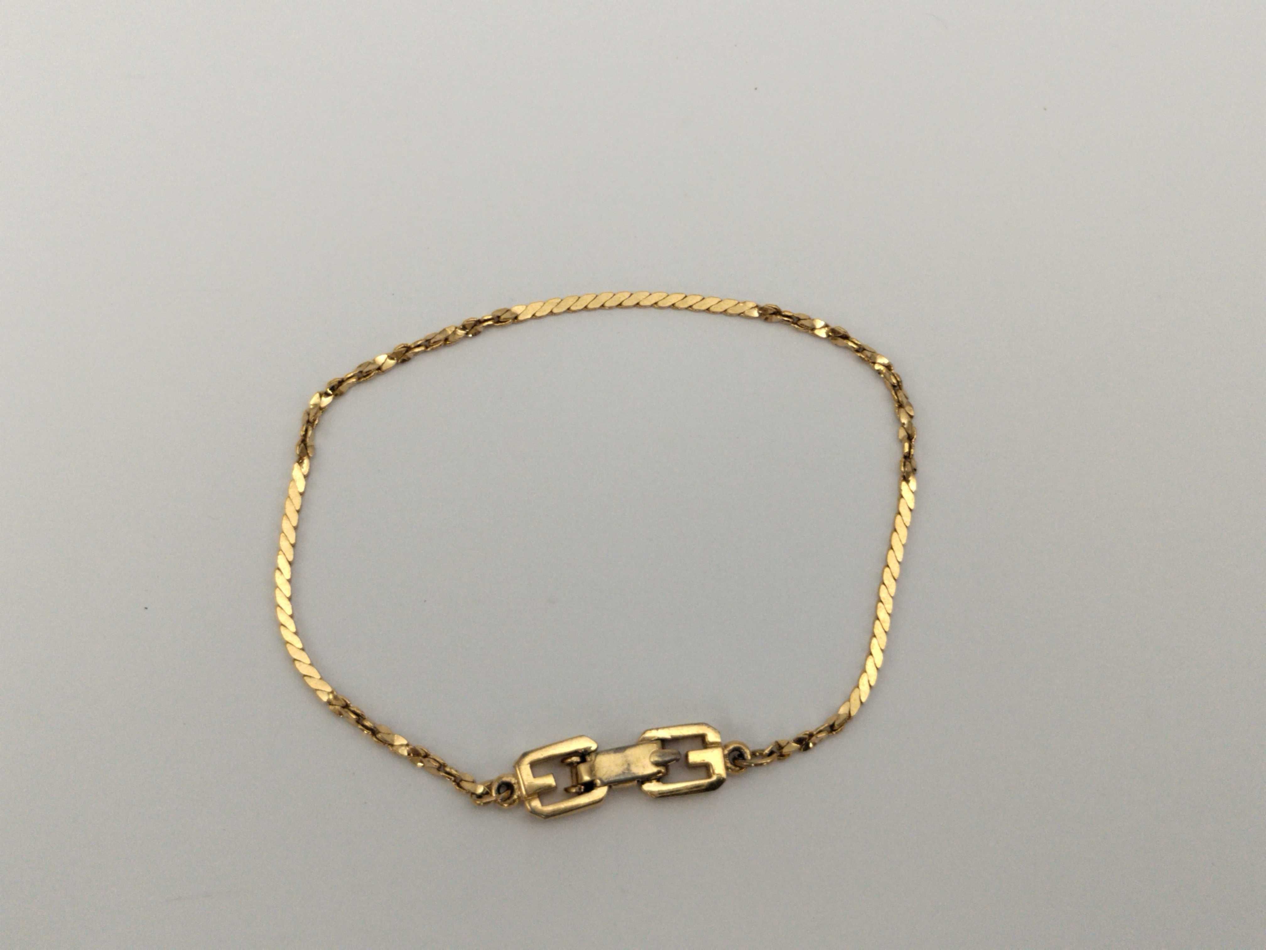 Vintage G-Logo Curb Chain Gold Bracelet (Bracelet/Bangle) — view 2