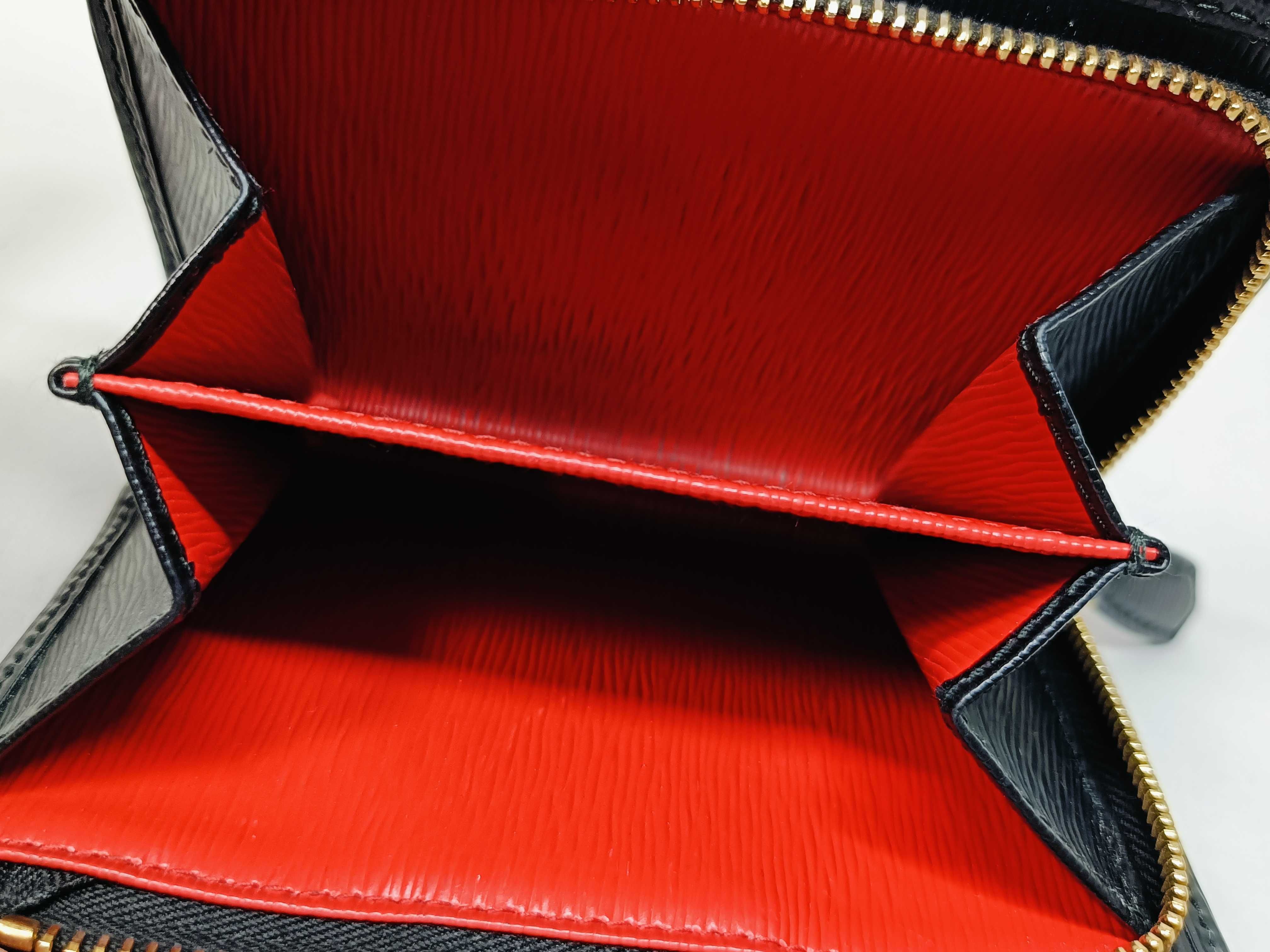 Saffiano/Two-tone/Bi-fold Wallet — view 11