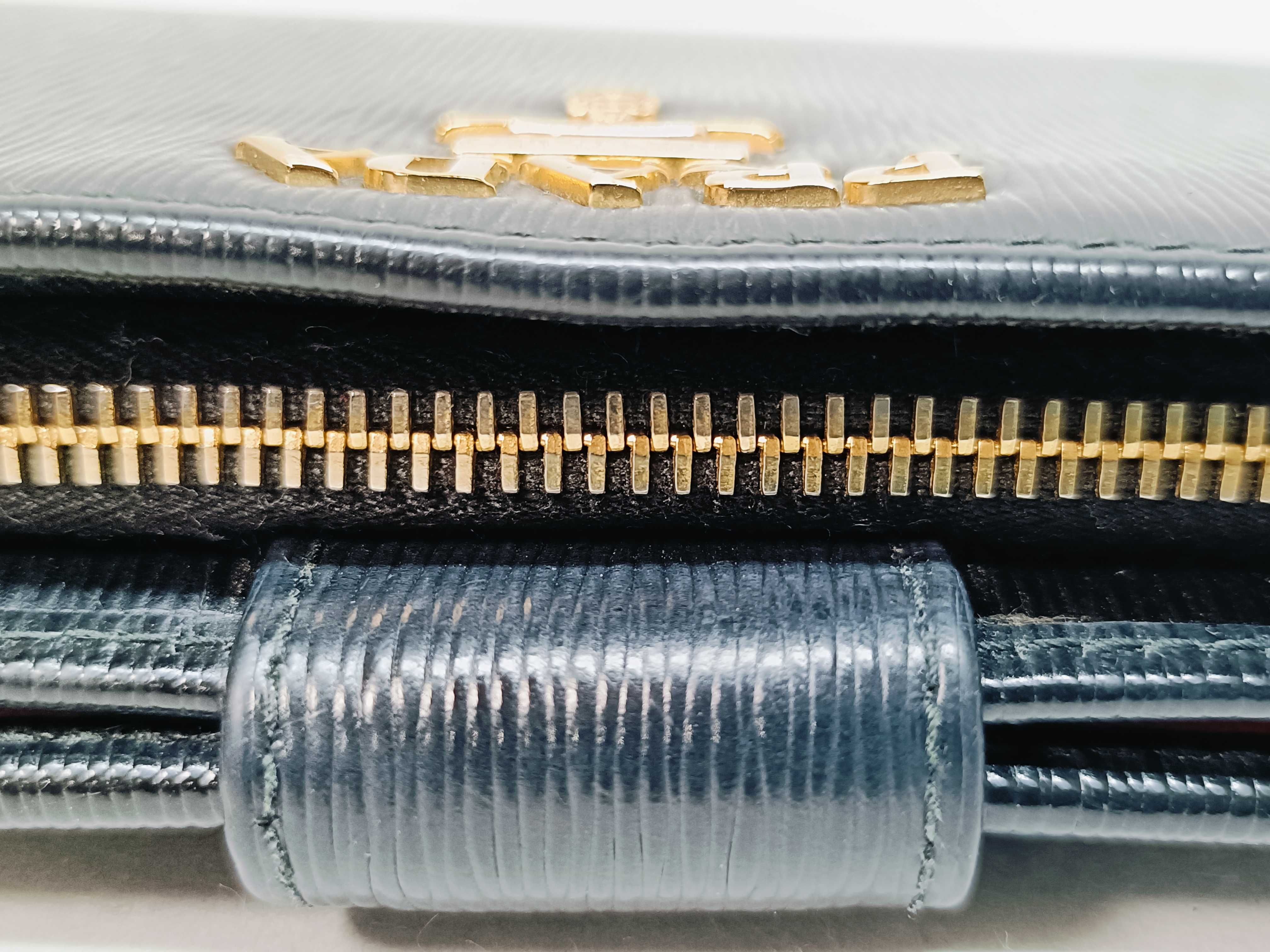 Saffiano/Two-tone/Bi-fold Wallet — view 9