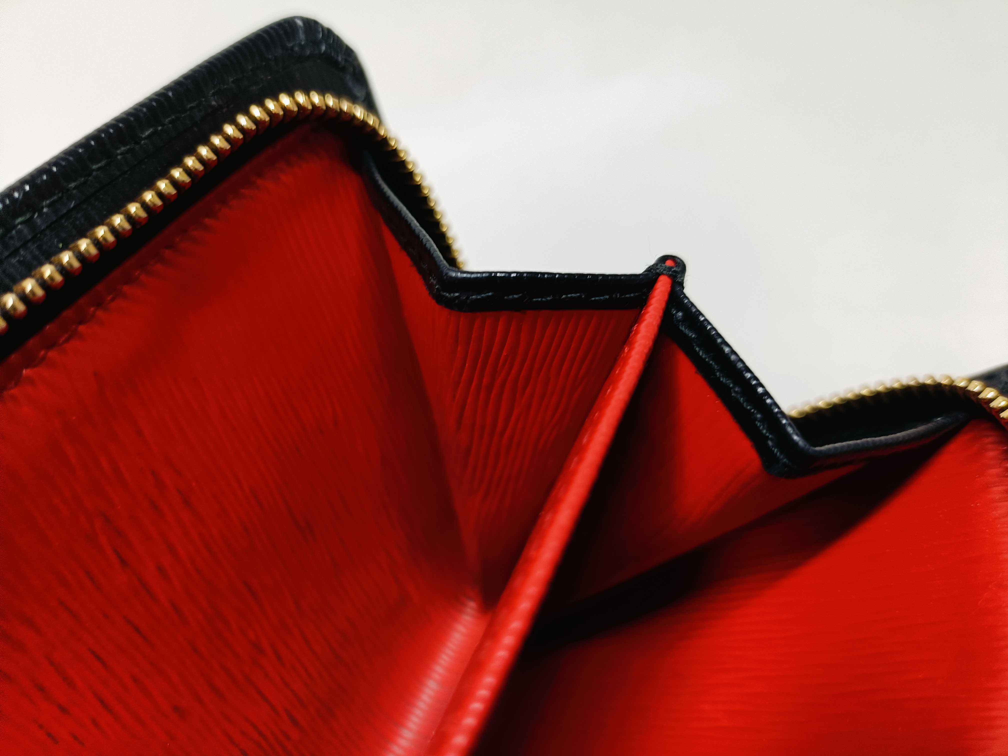 Saffiano/Two-tone/Bi-fold Wallet — view 10