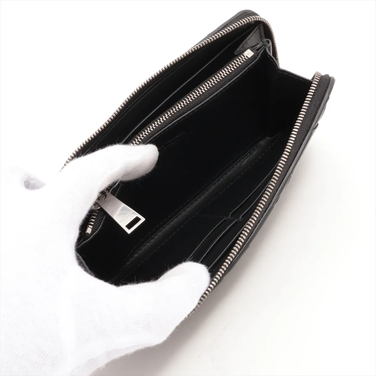 Maxi Intrecciato Cassette Leather Round Zip Wallet Black — view 6